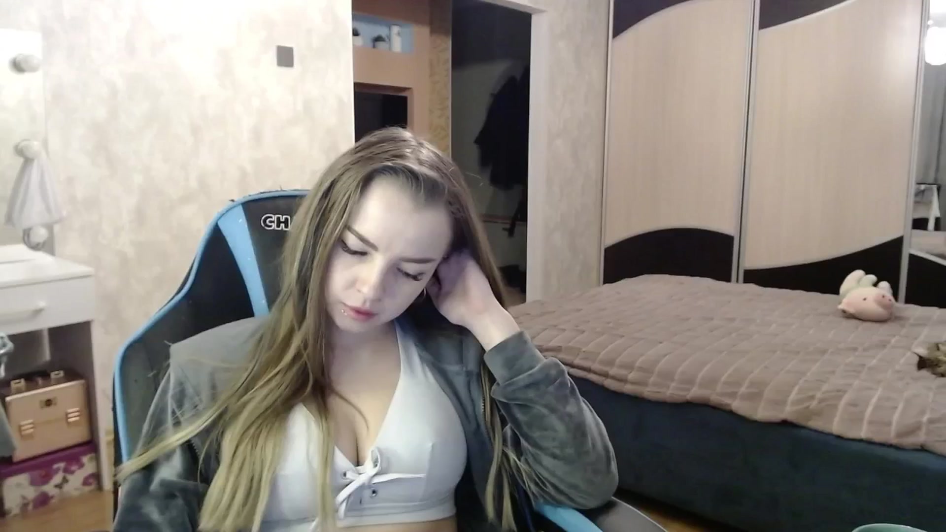 Gallery image thumbnail from Lio_noy's myfreecams stream on, 02/11/2025, 24:25 image 11 of 20