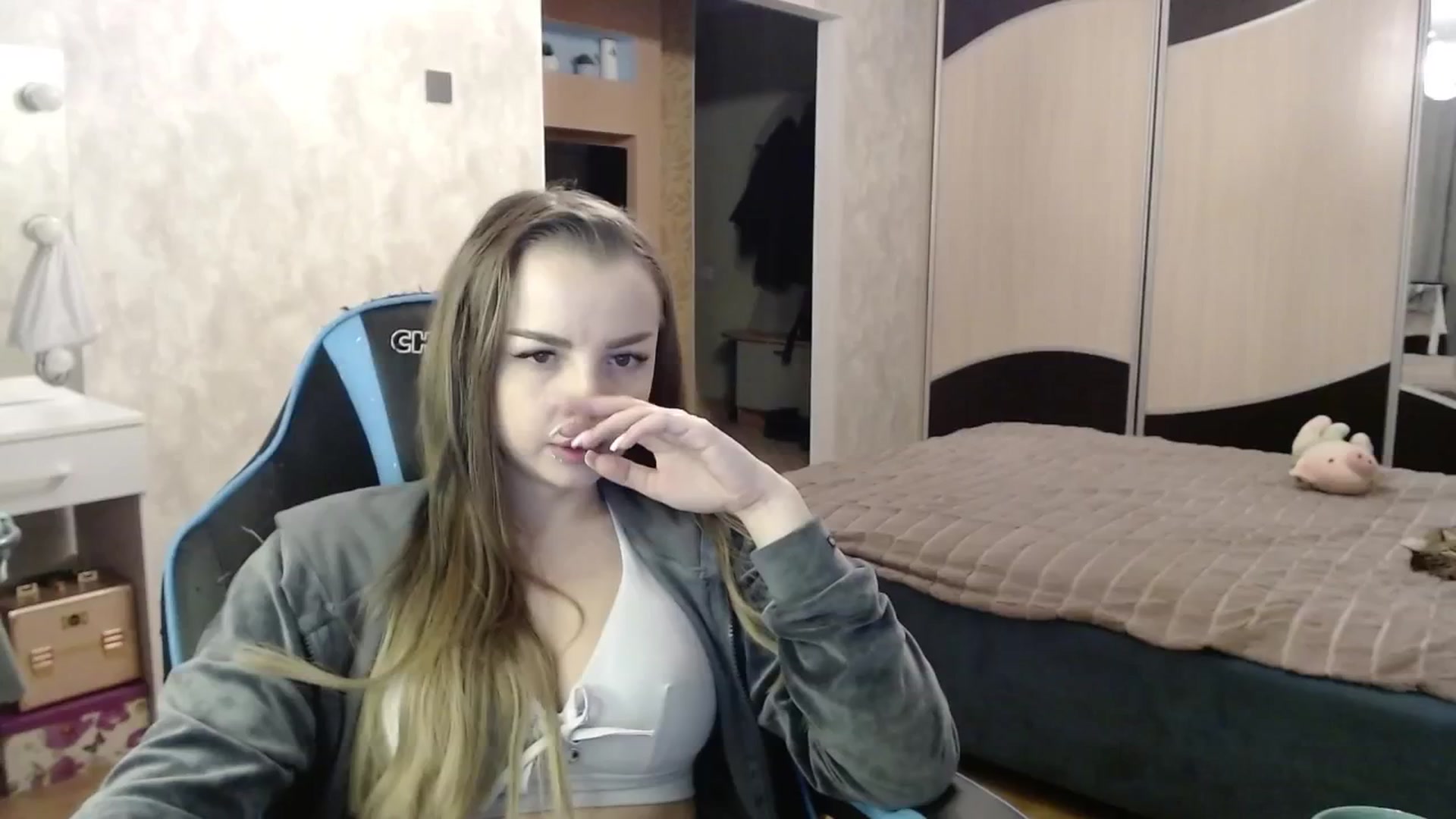Gallery image thumbnail from Lio_noy's myfreecams stream on, 02/11/2025, 24:25 image 18 of 20