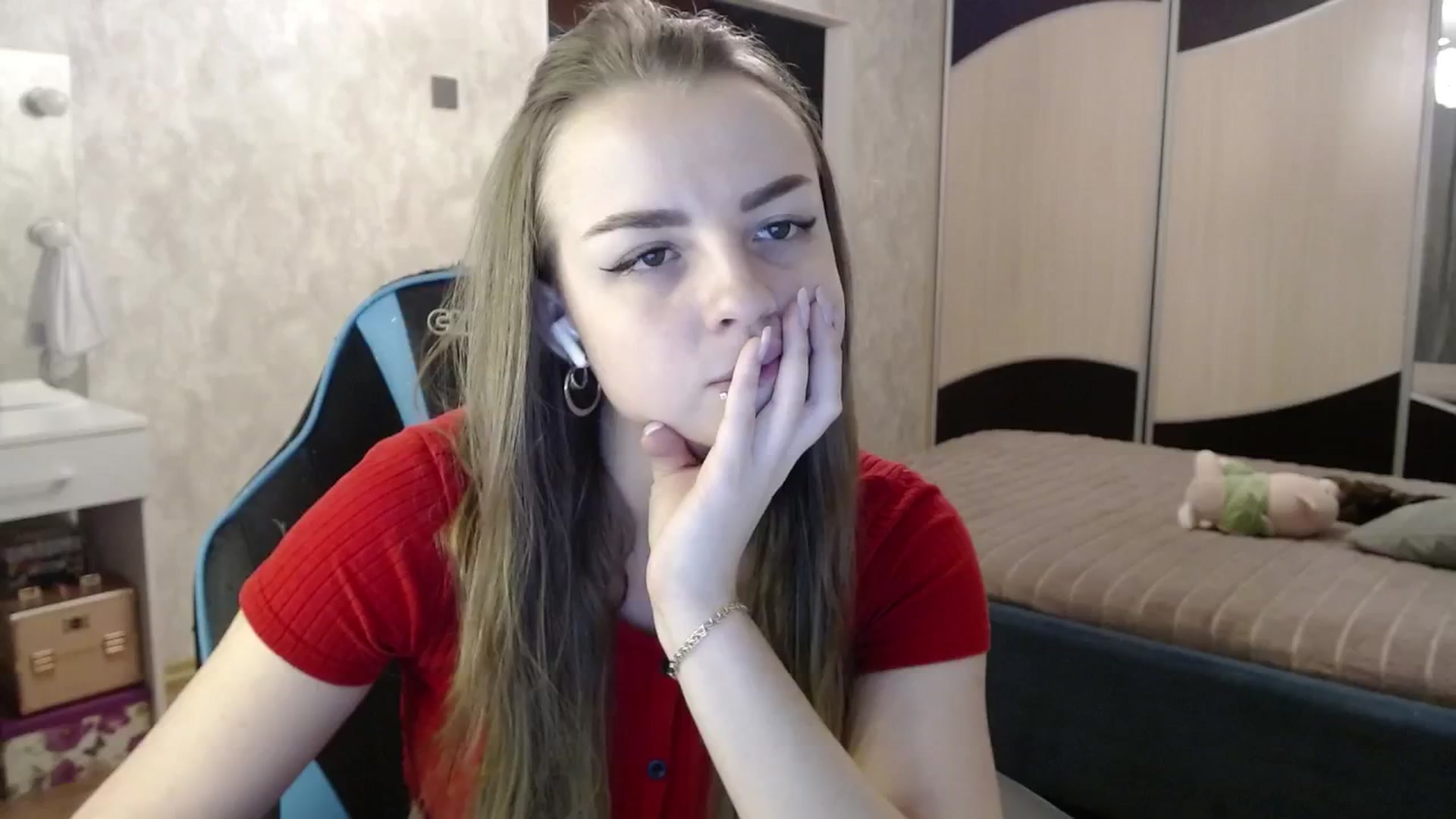 Gallery image thumbnail from Lio_noy's myfreecams stream on, 02/20/2025, 23:42 image 14 of 20