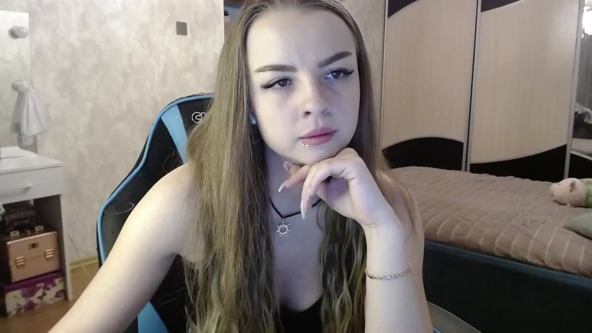 Gallery image thumbnail from Lio_noy's myfreecams stream on, 02/24/2025, 20:52 image 17 of 20