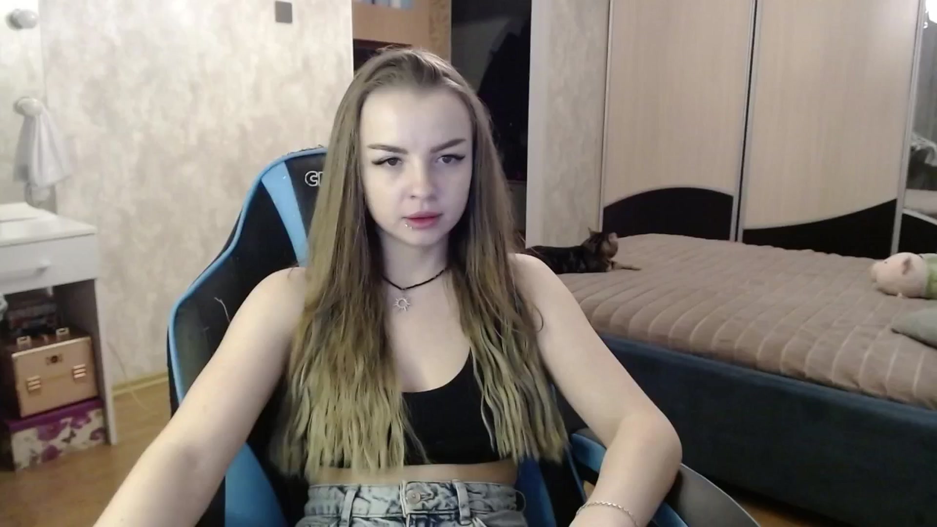 Gallery image thumbnail from Lio_noy's myfreecams stream on, 02/25/2025, 24:17 image 13 of 20