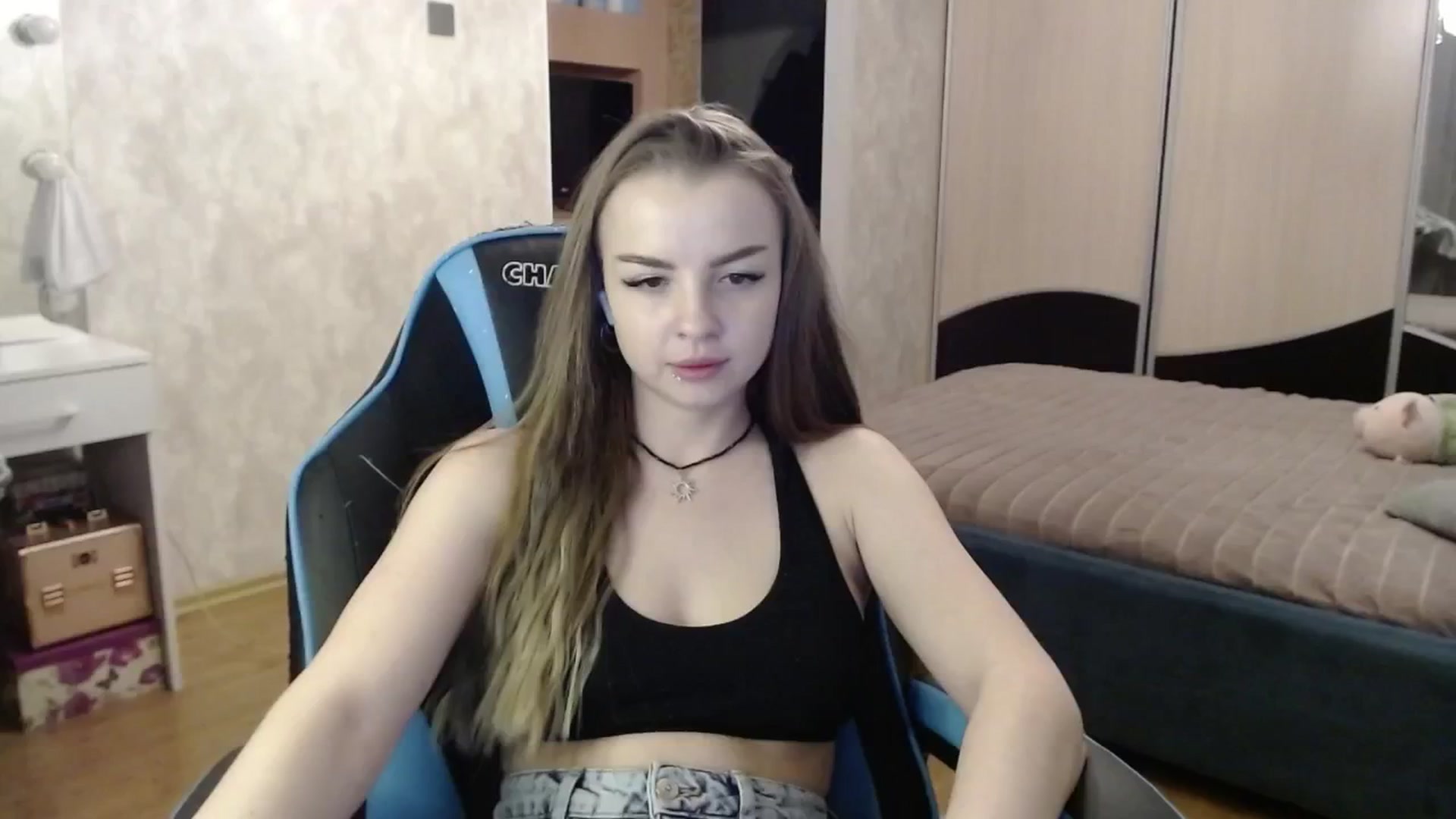 Gallery image thumbnail from Lio_noy's myfreecams stream on, 02/25/2025, 24:17 image 3 of 20