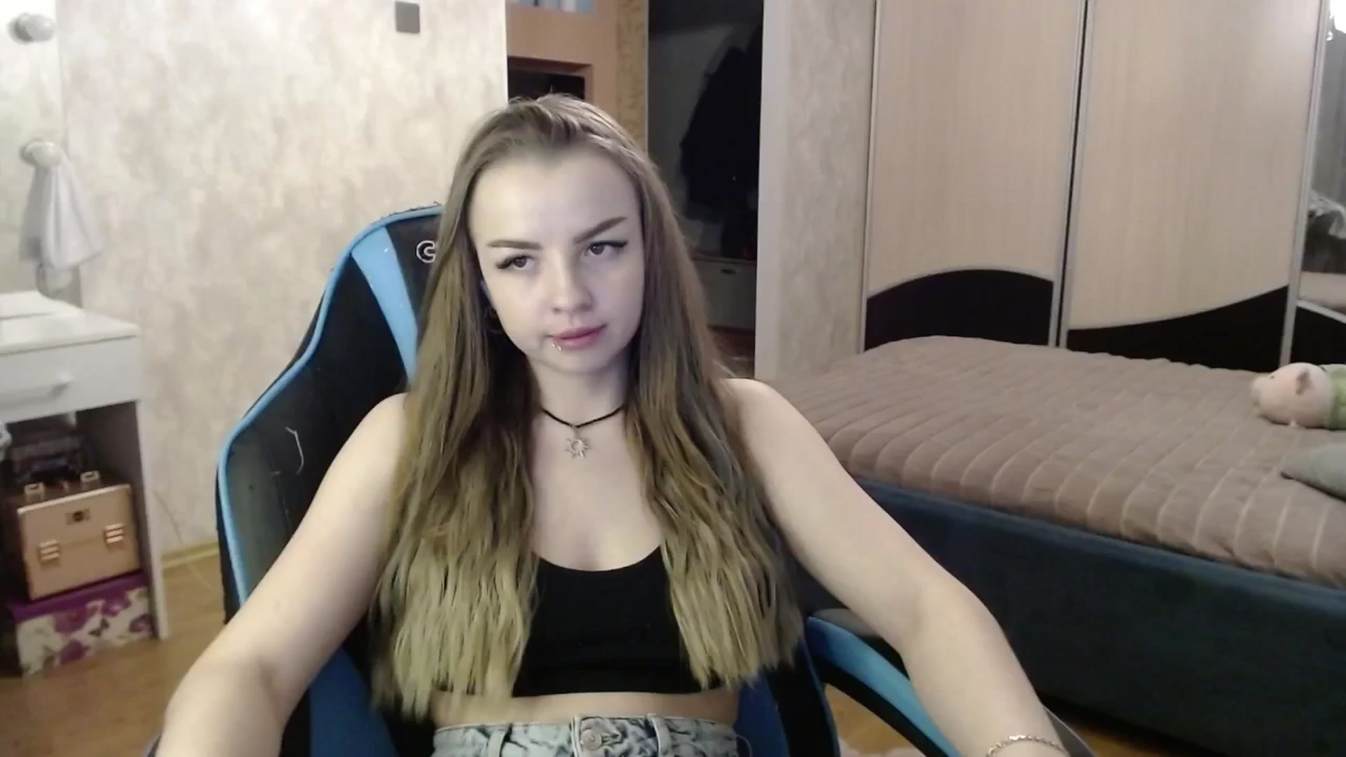 Gallery image thumbnail from Lio_noy's myfreecams stream on, 02/25/2025, 24:17 image 8 of 20