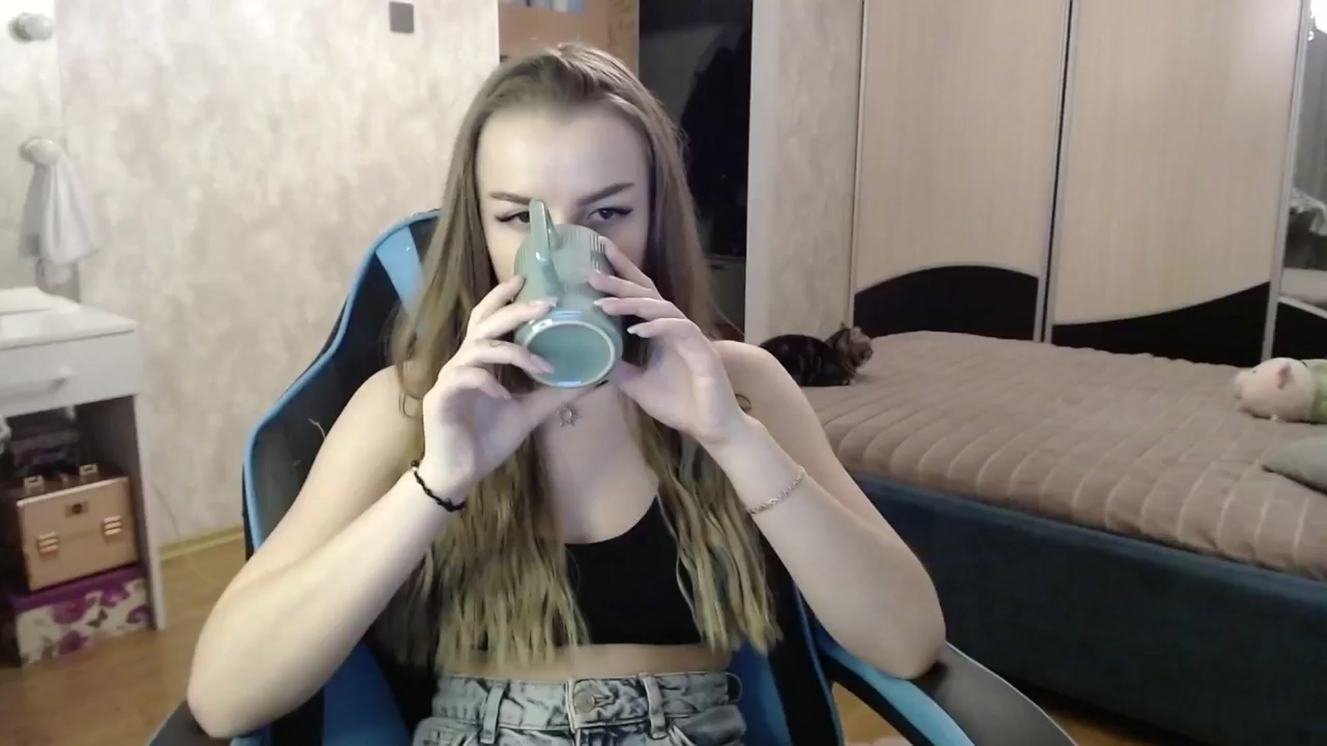 Gallery image thumbnail from Lio_noy's myfreecams stream on, 02/25/2025, 24:17 image 11 of 20