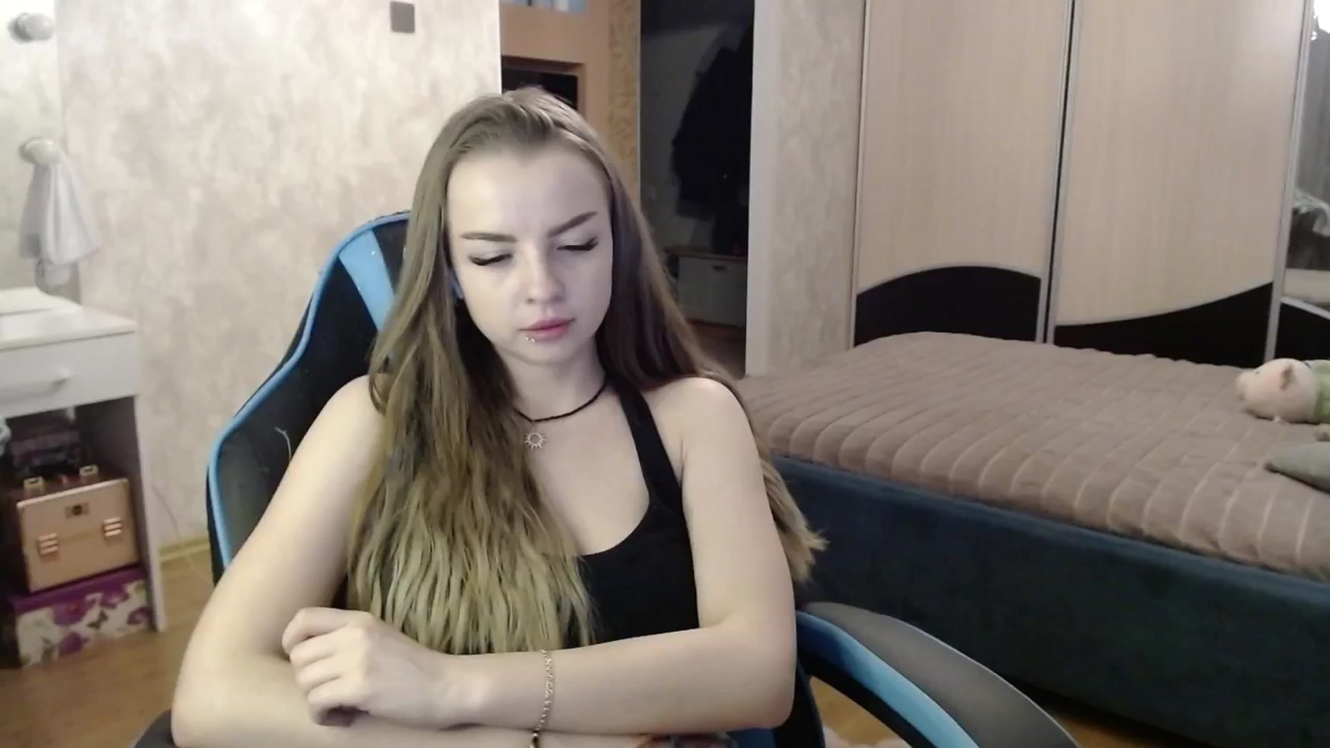 Gallery image thumbnail from Lio_noy's myfreecams stream on, 02/25/2025, 24:32 image 3 of 20