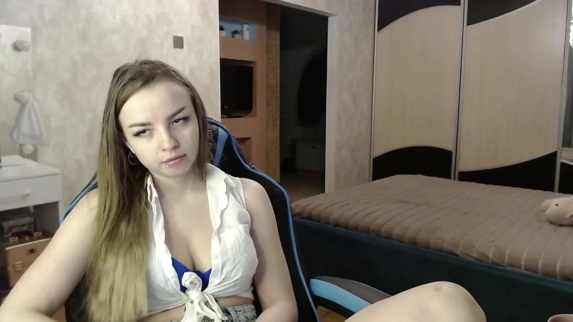 Gallery image thumbnail from Lio_noy's myfreecams stream on, 03/05/2025, 01:52 image 10 of 20