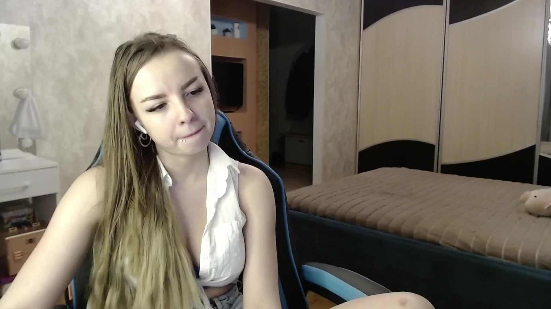 Gallery image thumbnail from Lio_noy's myfreecams stream on, 03/05/2025, 01:52 image 19 of 20