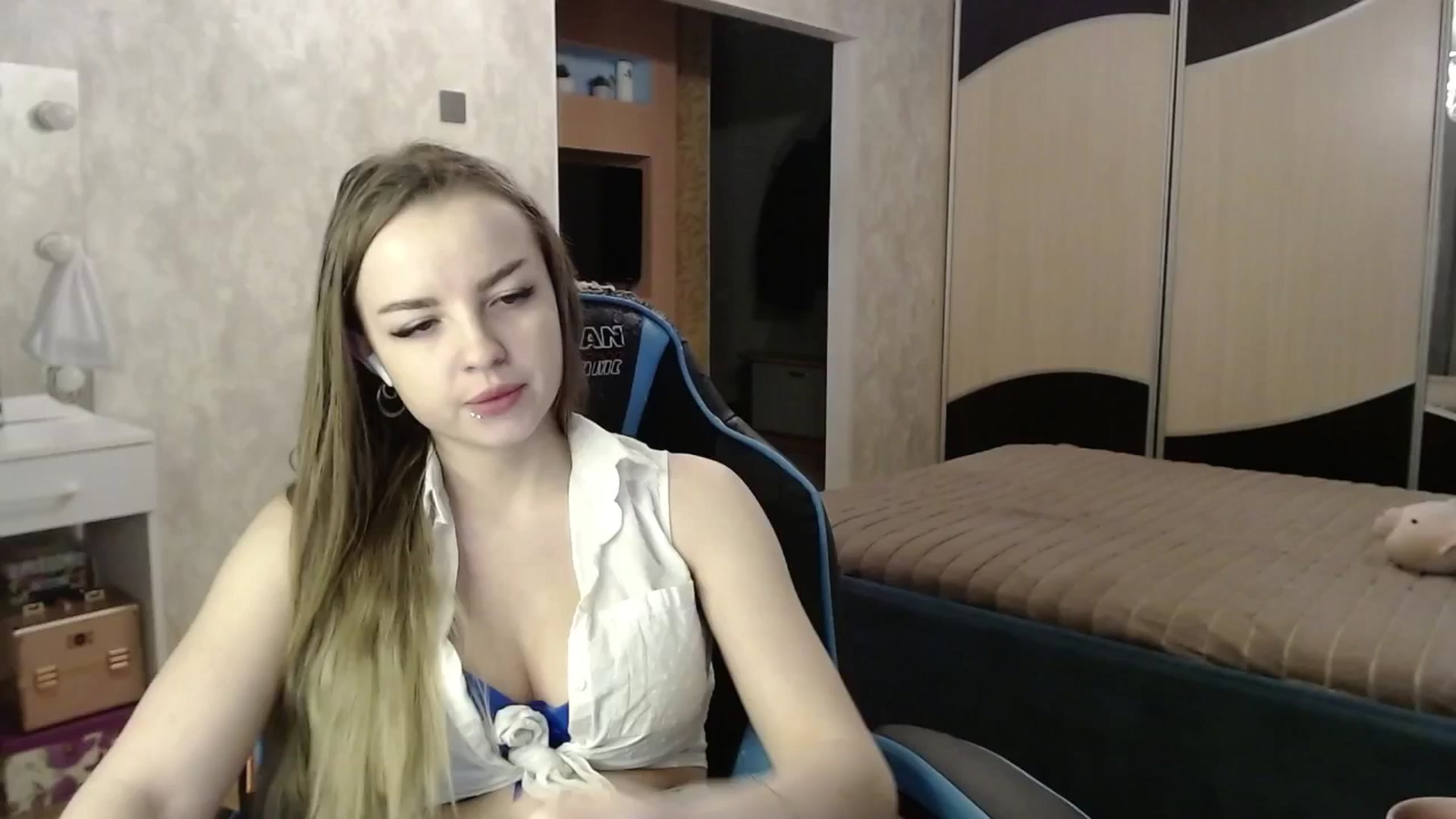 Gallery image thumbnail from Lio_noy's myfreecams stream on, 03/05/2025, 01:52 image 2 of 20