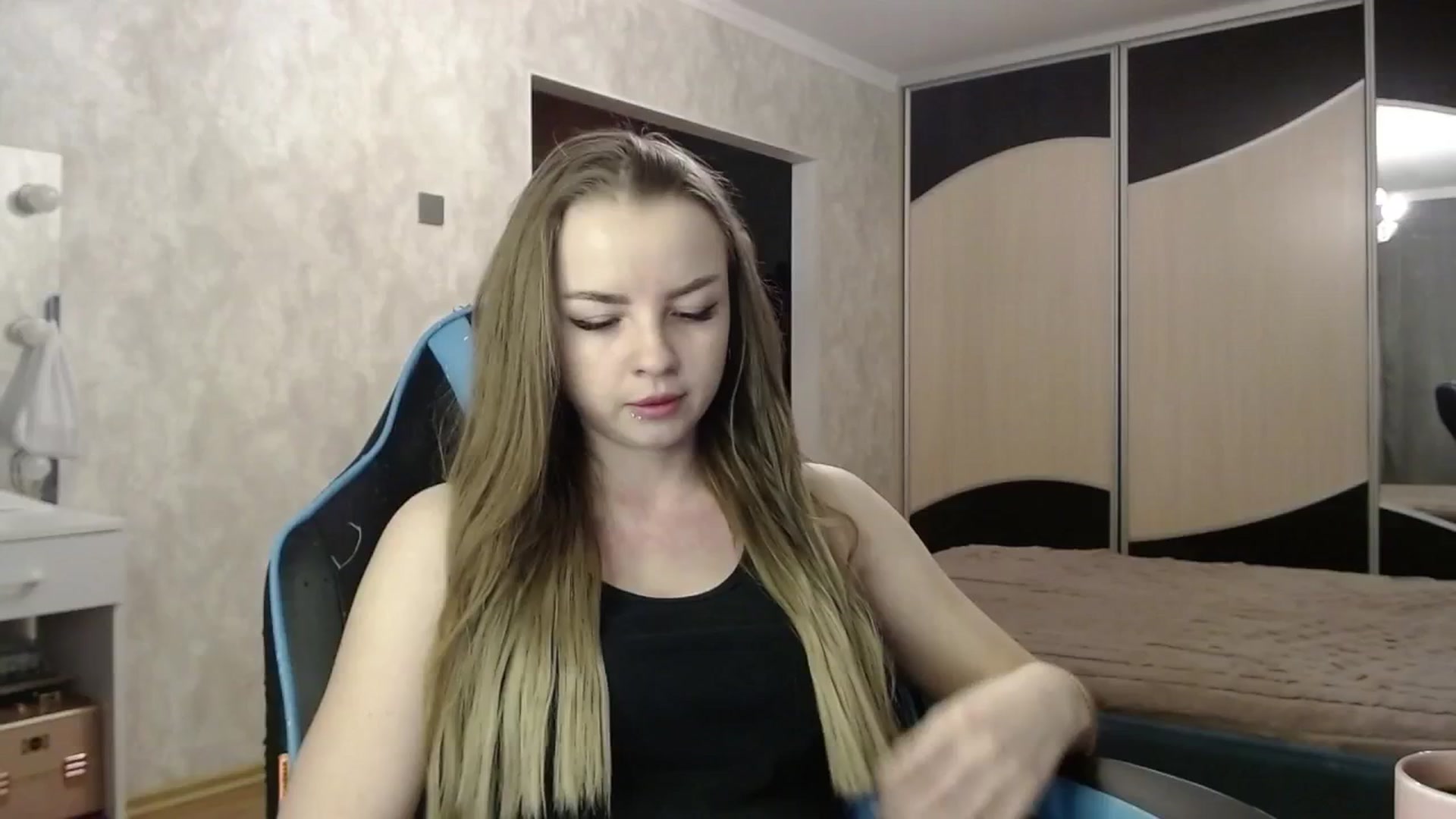 Gallery image thumbnail from Lio_noy's myfreecams stream on, 03/10/2025, 20:56 image 15 of 20