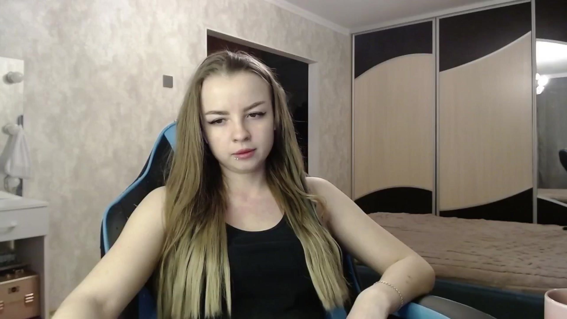 Gallery image thumbnail from Lio_noy's myfreecams stream on, 03/10/2025, 20:56 image 18 of 20