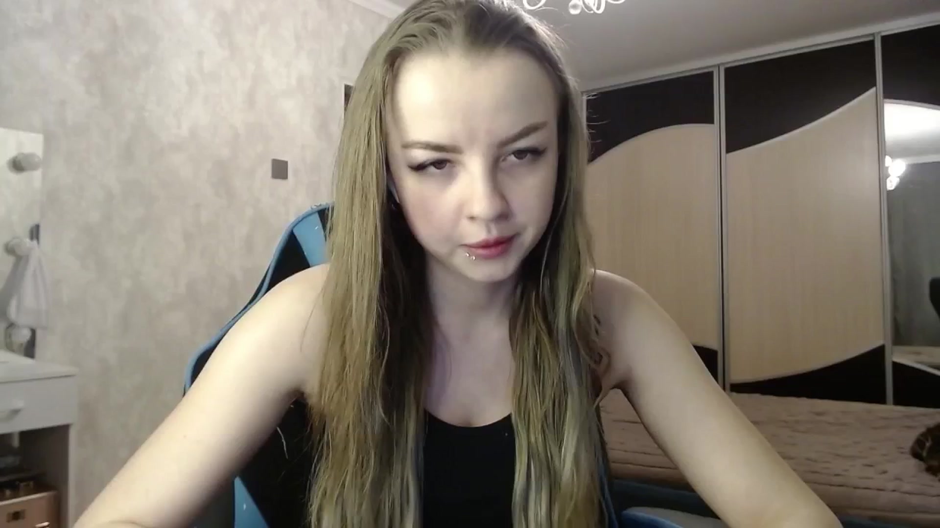 Gallery image thumbnail from Lio_noy's myfreecams stream on, 03/10/2025, 21:53 image 2 of 20