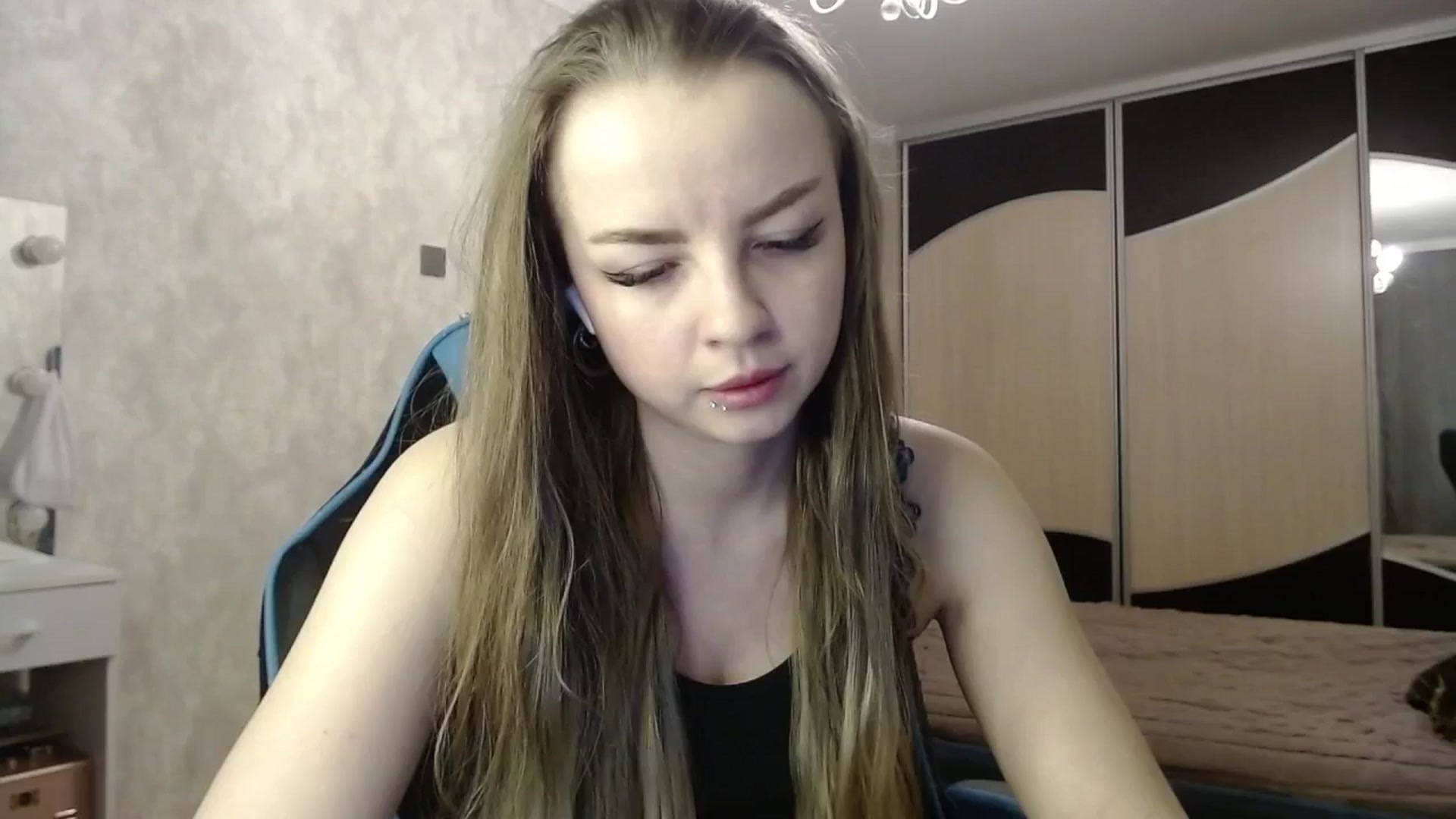 Gallery image thumbnail from Lio_noy's myfreecams stream on, 03/10/2025, 21:53 image 5 of 20