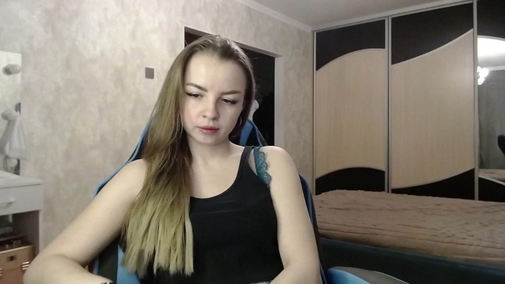 Gallery image thumbnail from Lio_noy's myfreecams stream on, 03/10/2025, 22:18 image 5 of 20