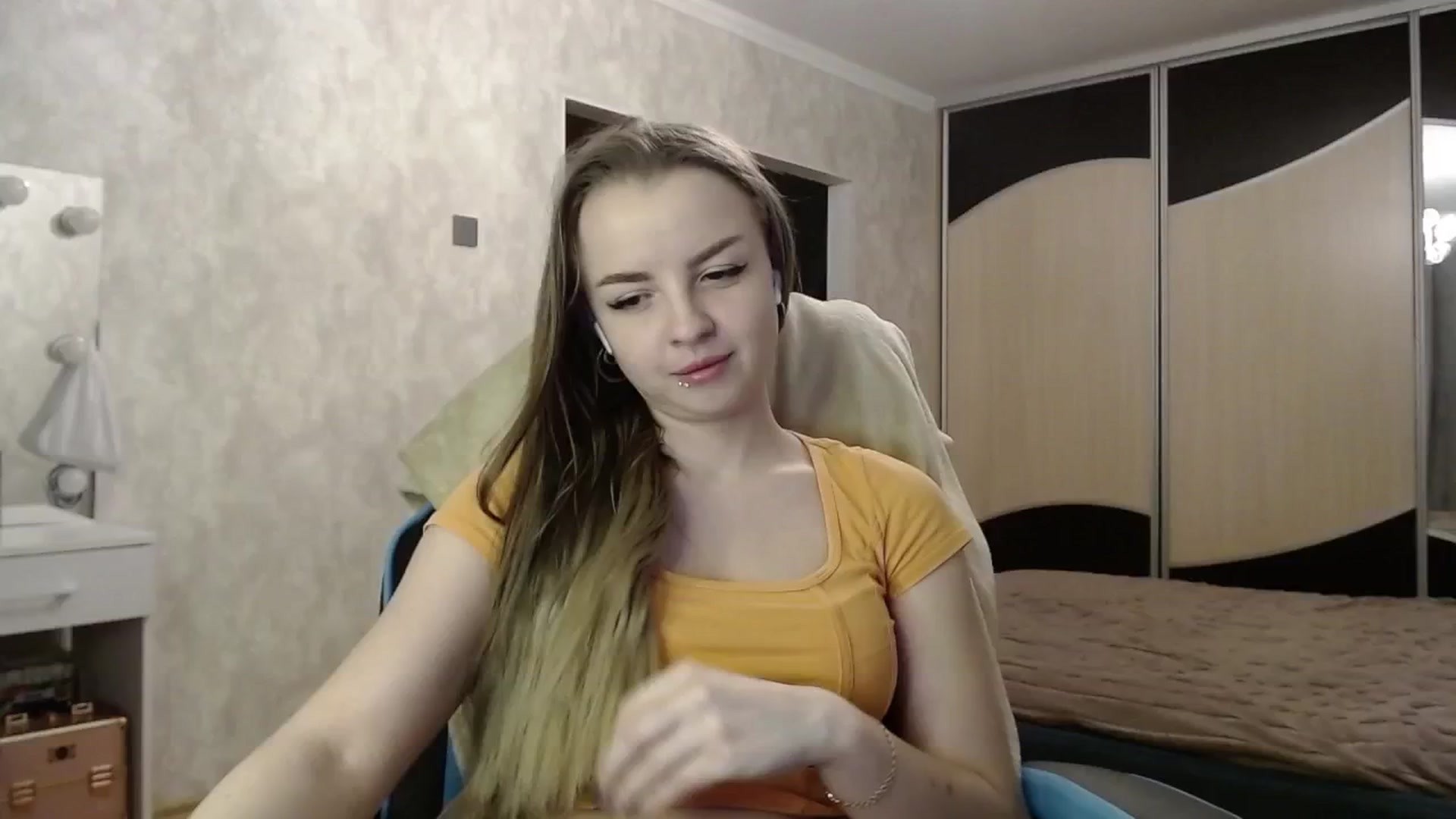 Gallery image thumbnail from Lio_noy's myfreecams stream on, 03/18/2025, 23:46 image 4 of 20