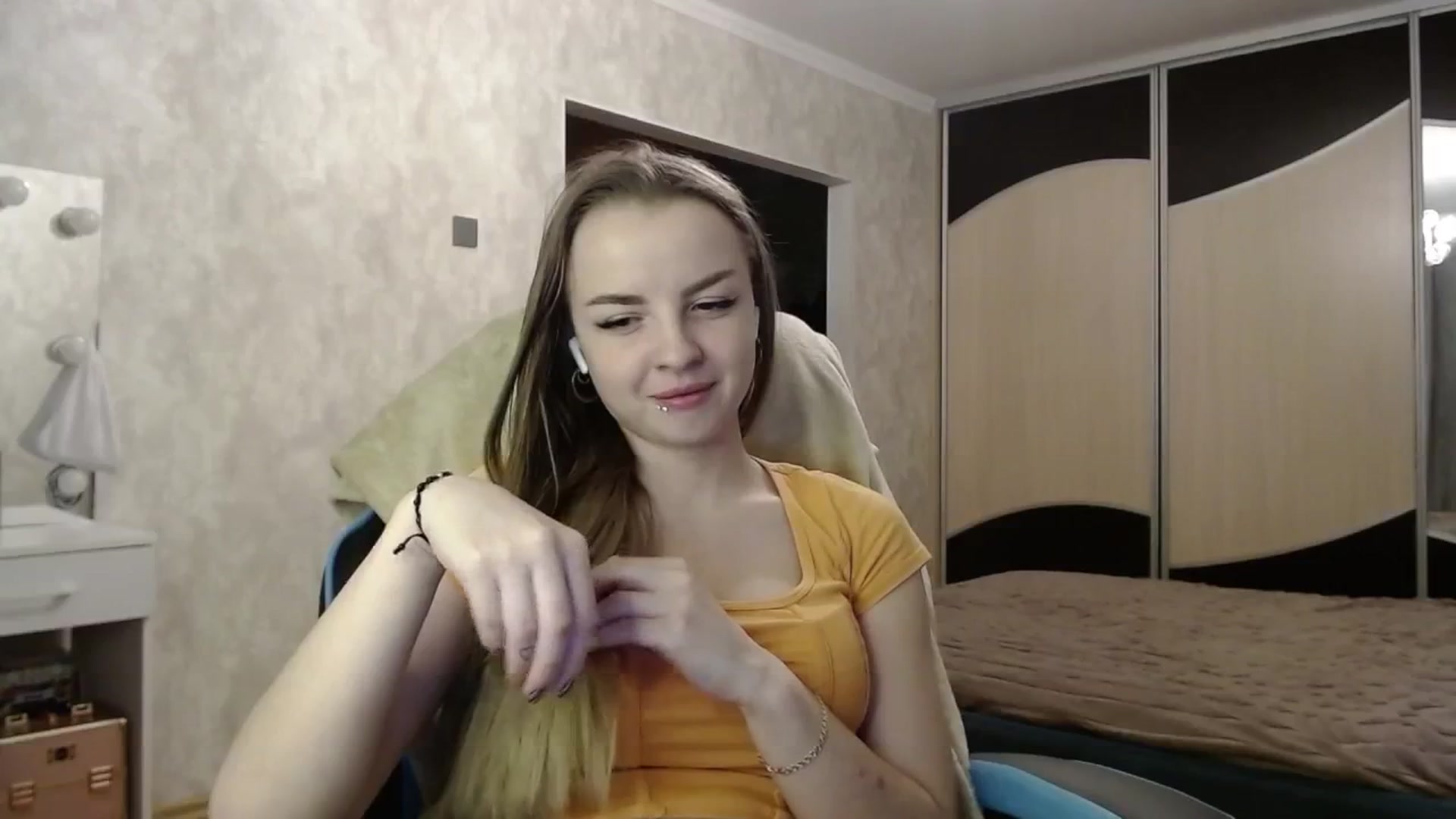 Gallery image thumbnail from Lio_noy's myfreecams stream on, 03/18/2025, 23:46 image 18 of 20
