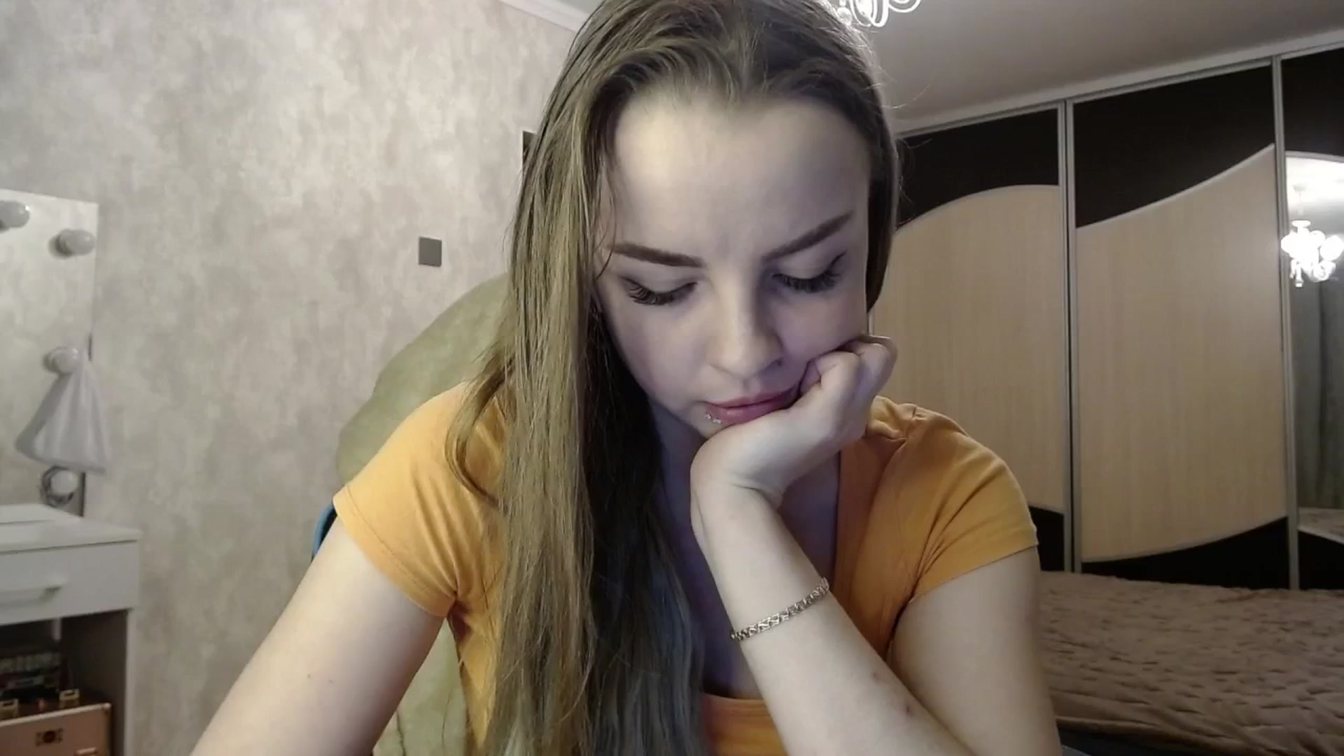 Gallery image thumbnail from Lio_noy's myfreecams stream on, 03/19/2025, 24:45 image 19 of 20