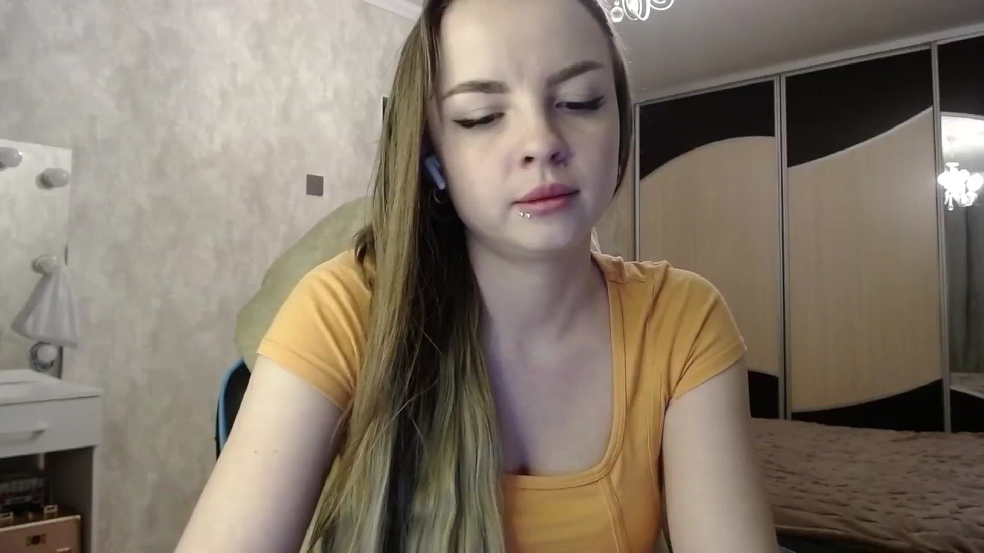Gallery image thumbnail from Lio_noy's myfreecams stream on, 03/19/2025, 24:45 image 16 of 20
