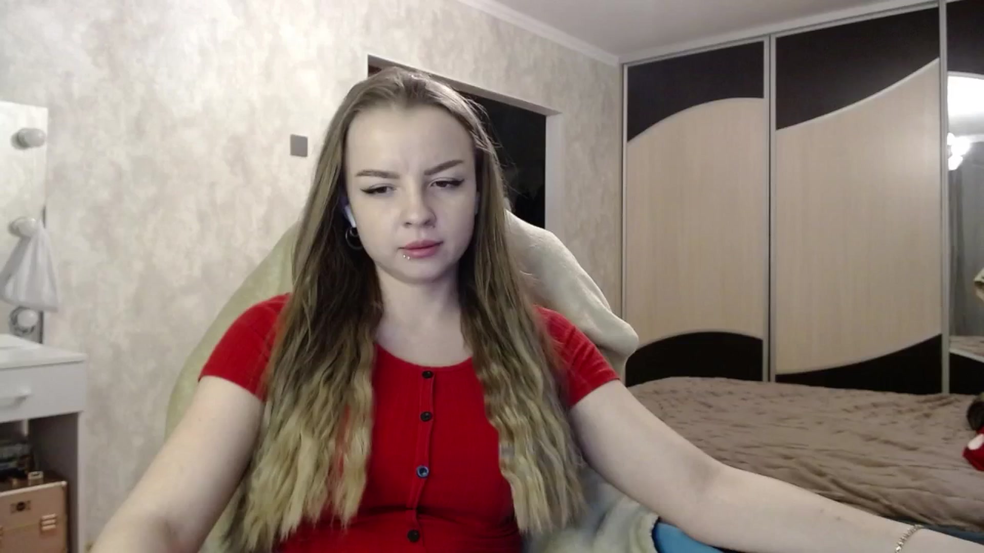 Gallery image thumbnail from Lio_noy's myfreecams stream on, 03/19/2025, 23:43 image 6 of 20