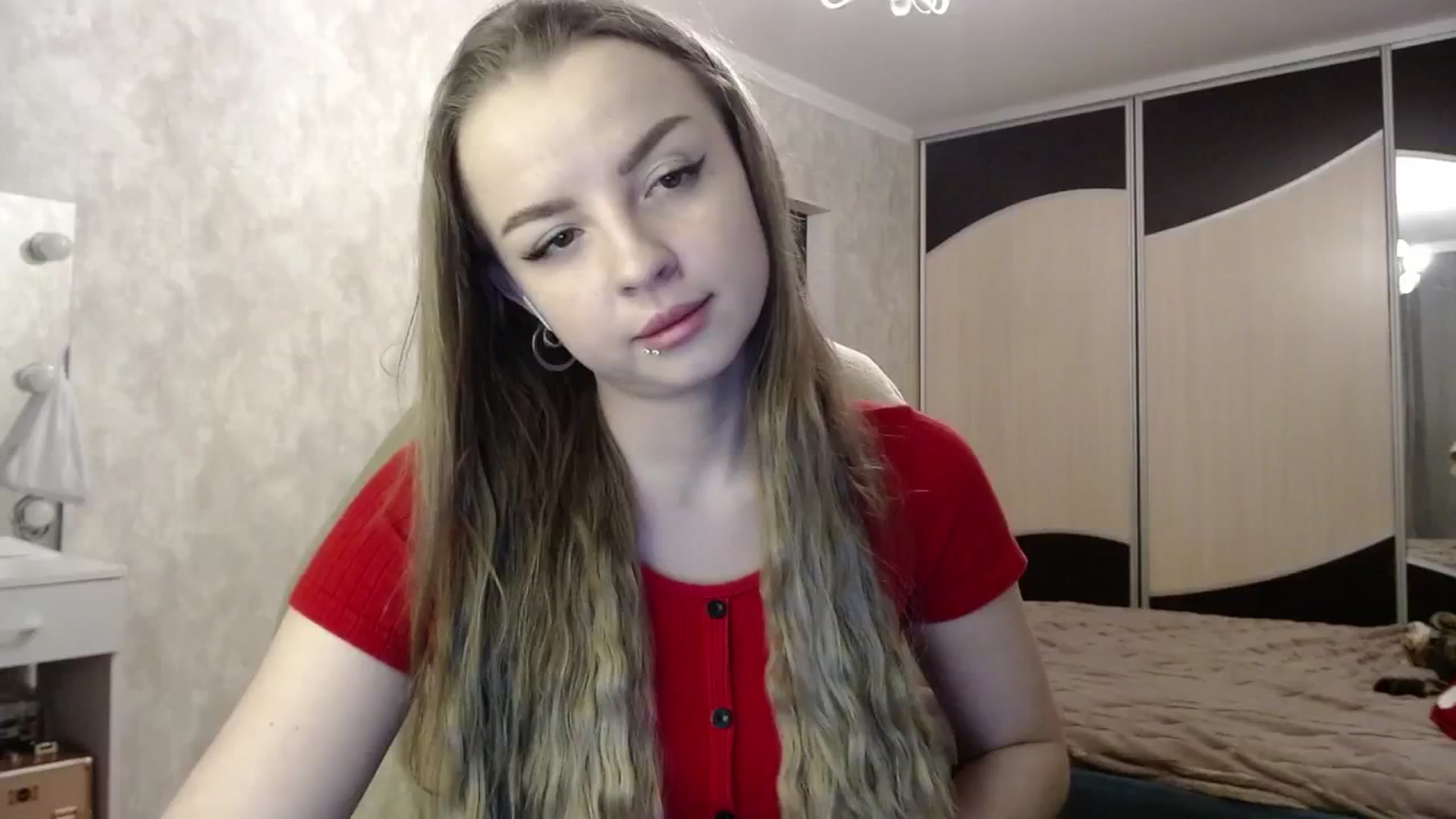 Gallery image thumbnail from Lio_noy's myfreecams stream on, 03/19/2025, 23:43 image 14 of 20