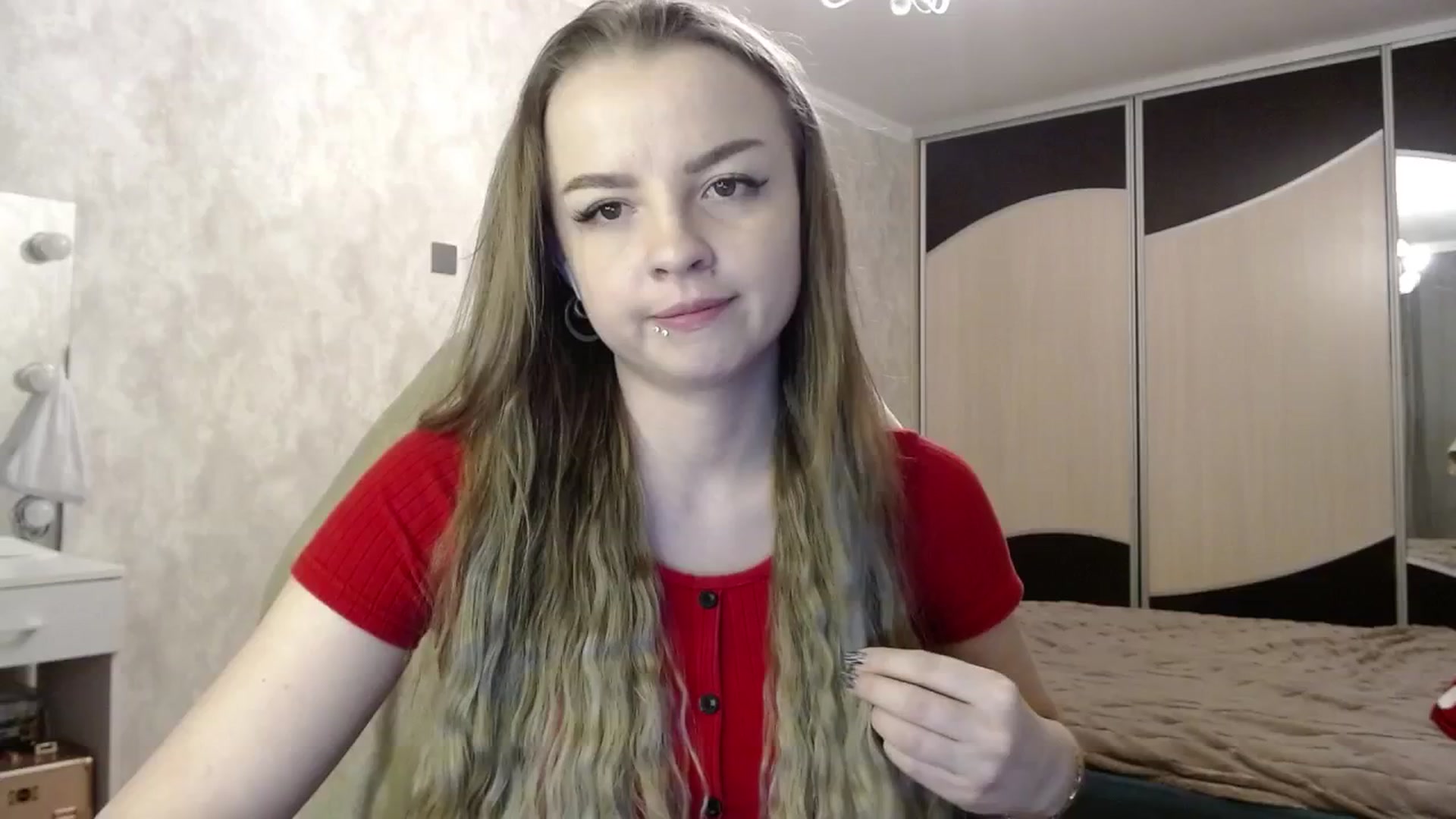 Gallery image thumbnail from Lio_noy's myfreecams stream on, 03/19/2025, 23:43 image 16 of 20