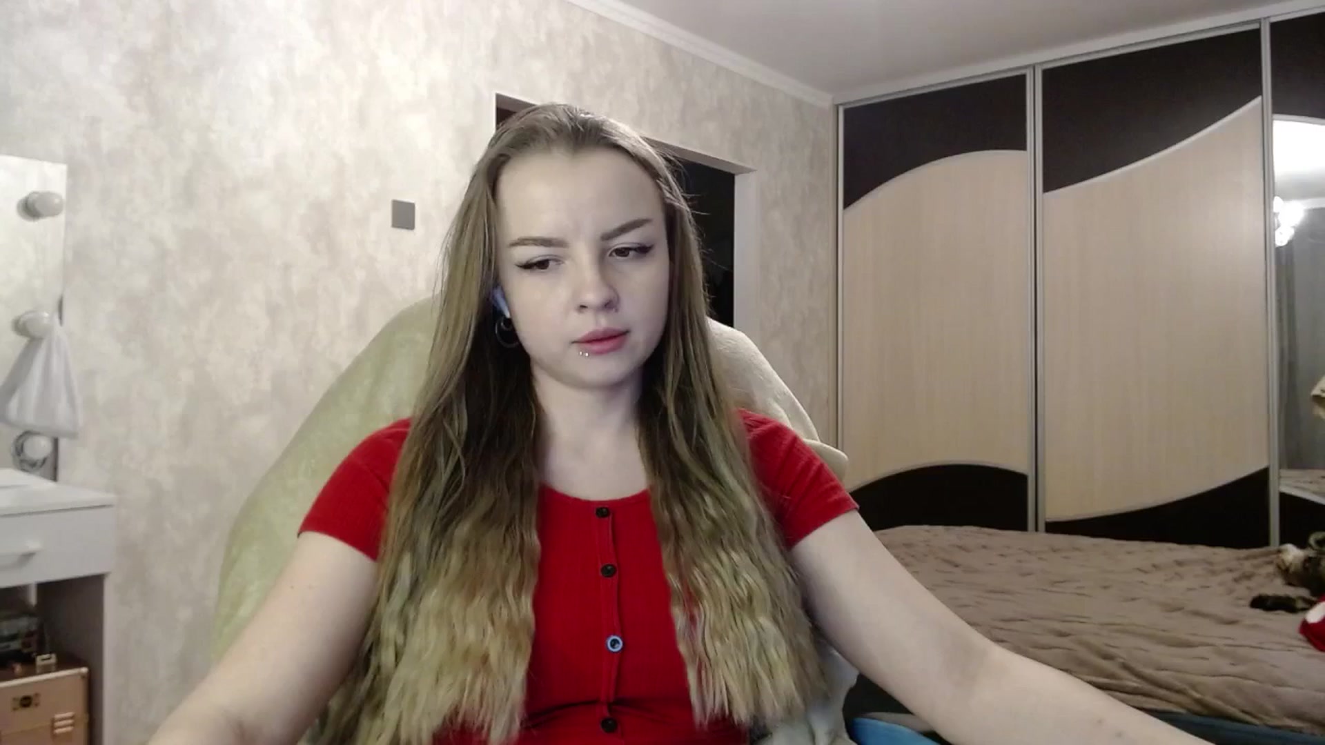 Gallery image thumbnail from Lio_noy's myfreecams stream on, 03/19/2025, 23:43 image 12 of 20