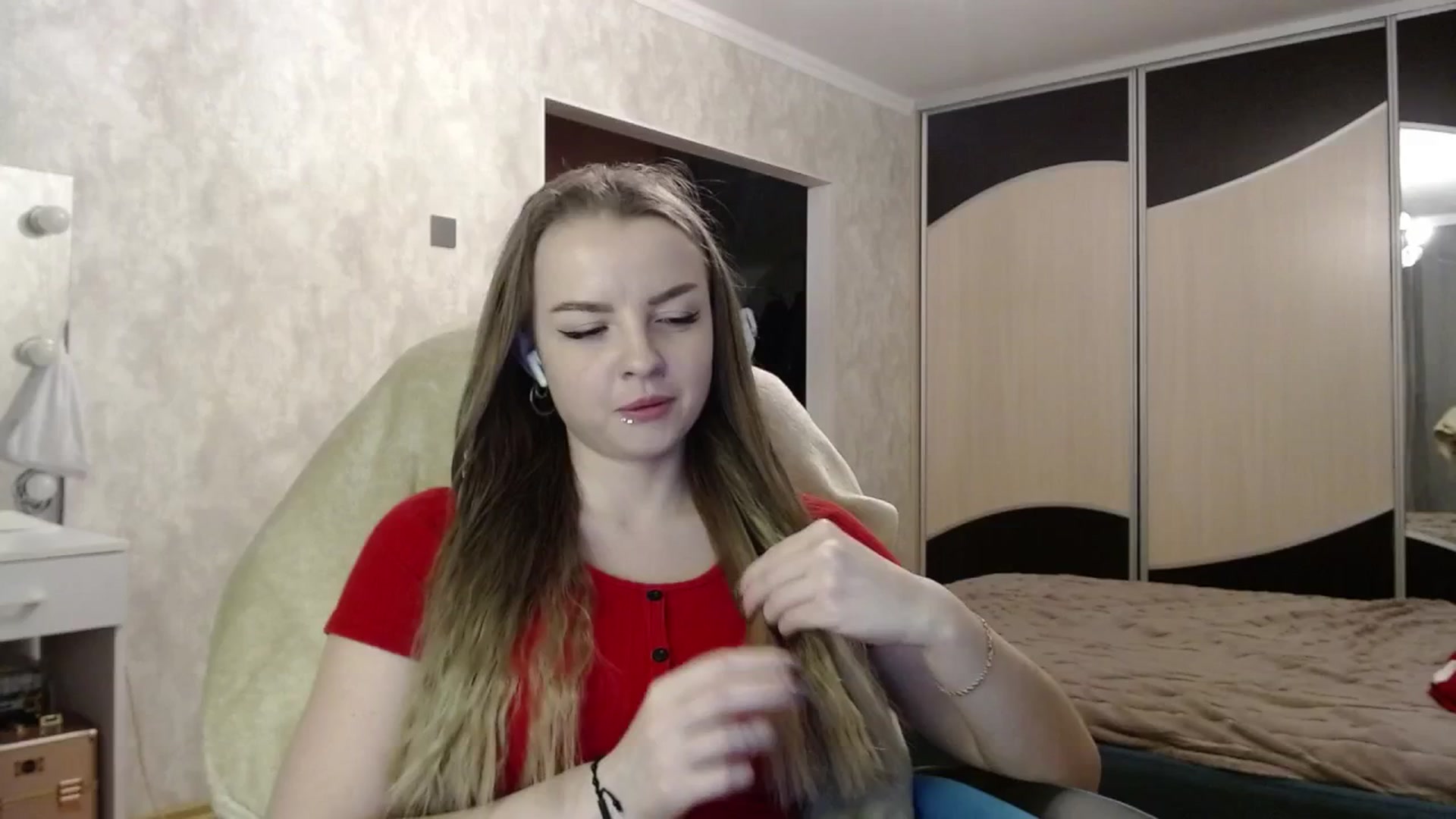 Gallery image thumbnail from Lio_noy's myfreecams stream on, 03/20/2025, 24:46 image 14 of 20