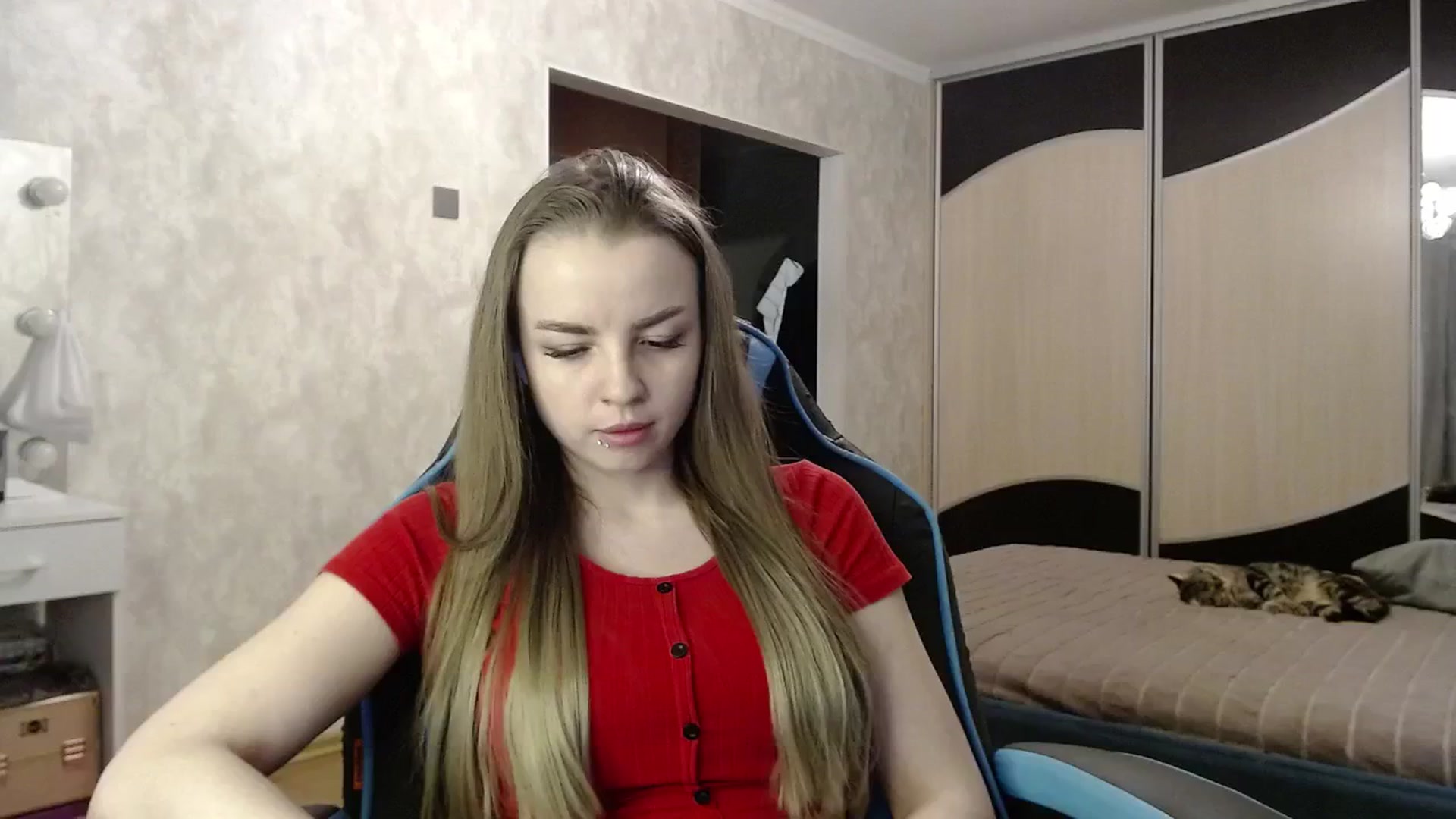 Gallery image thumbnail from Lio_noy's myfreecams stream on, 04/13/2025, 21:46 image 17 of 20