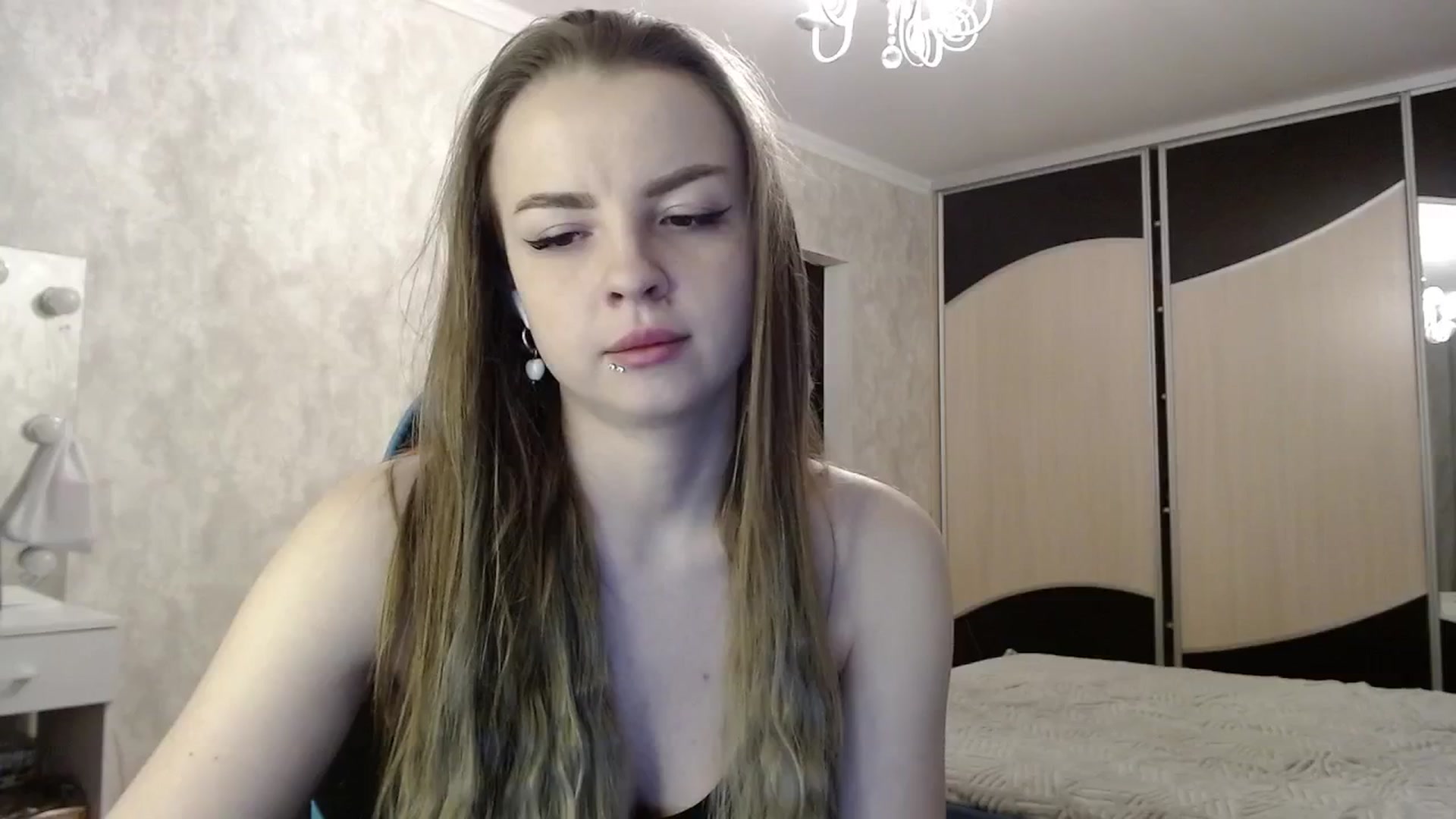 Gallery image thumbnail from Lio_noy's myfreecams stream on, 04/17/2025, 23:36 image 14 of 20