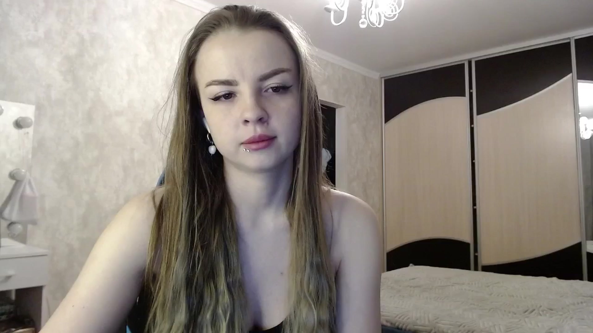 Gallery image thumbnail from Lio_noy's myfreecams stream on, 04/17/2025, 23:36 image 13 of 20