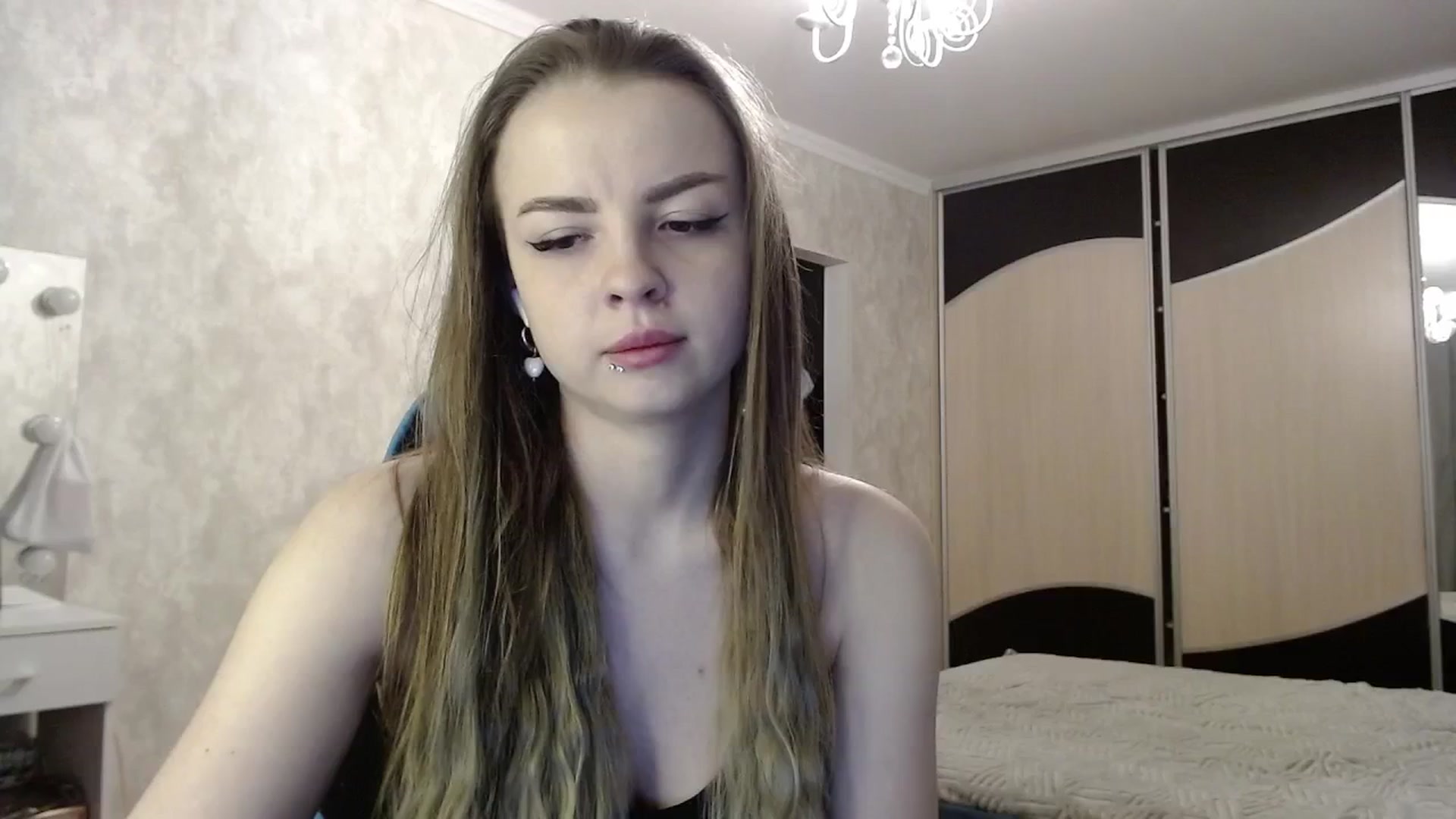 Gallery image thumbnail from Lio_noy's myfreecams stream on, 04/17/2025, 23:36 image 16 of 20