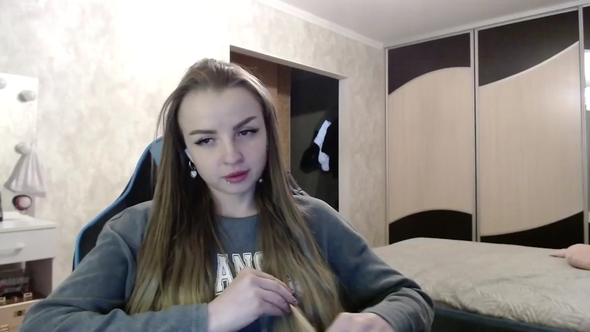 Gallery image thumbnail from Lio_noy's myfreecams stream on, 04/26/2025, 23:46 image 8 of 20