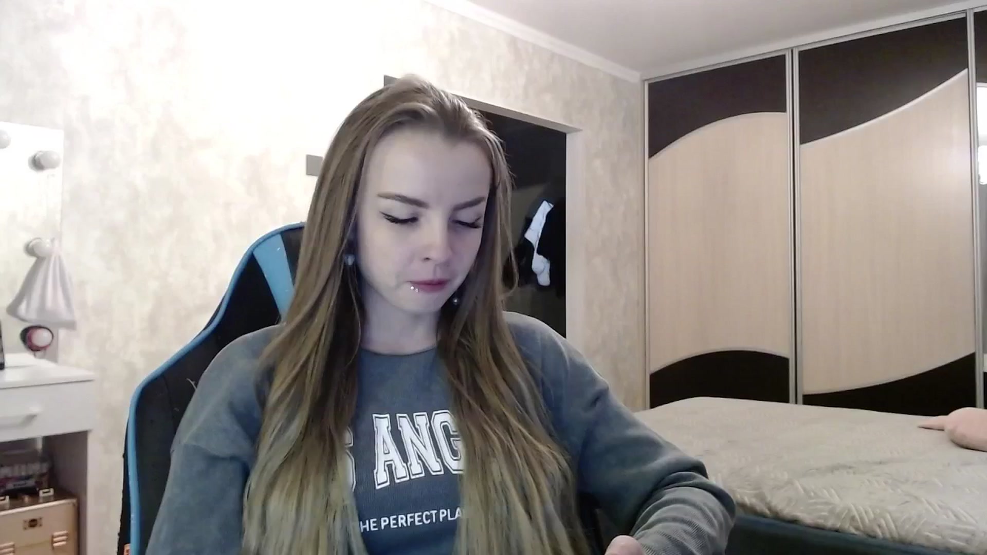 Gallery image thumbnail from Lio_noy's myfreecams stream on, 04/26/2025, 23:46 image 2 of 20