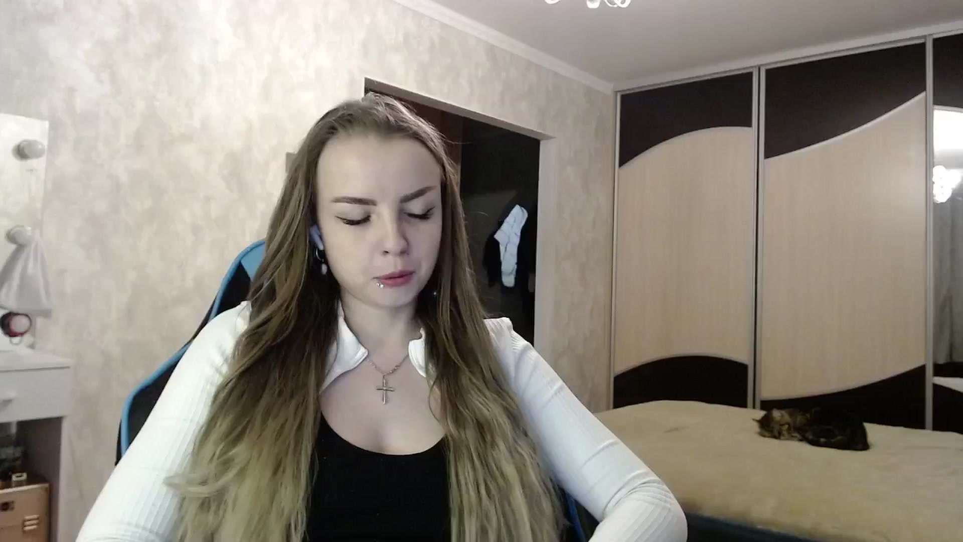 Gallery image thumbnail from Lio_noy's myfreecams stream on, 05/02/2025, 22:55 image 2 of 20