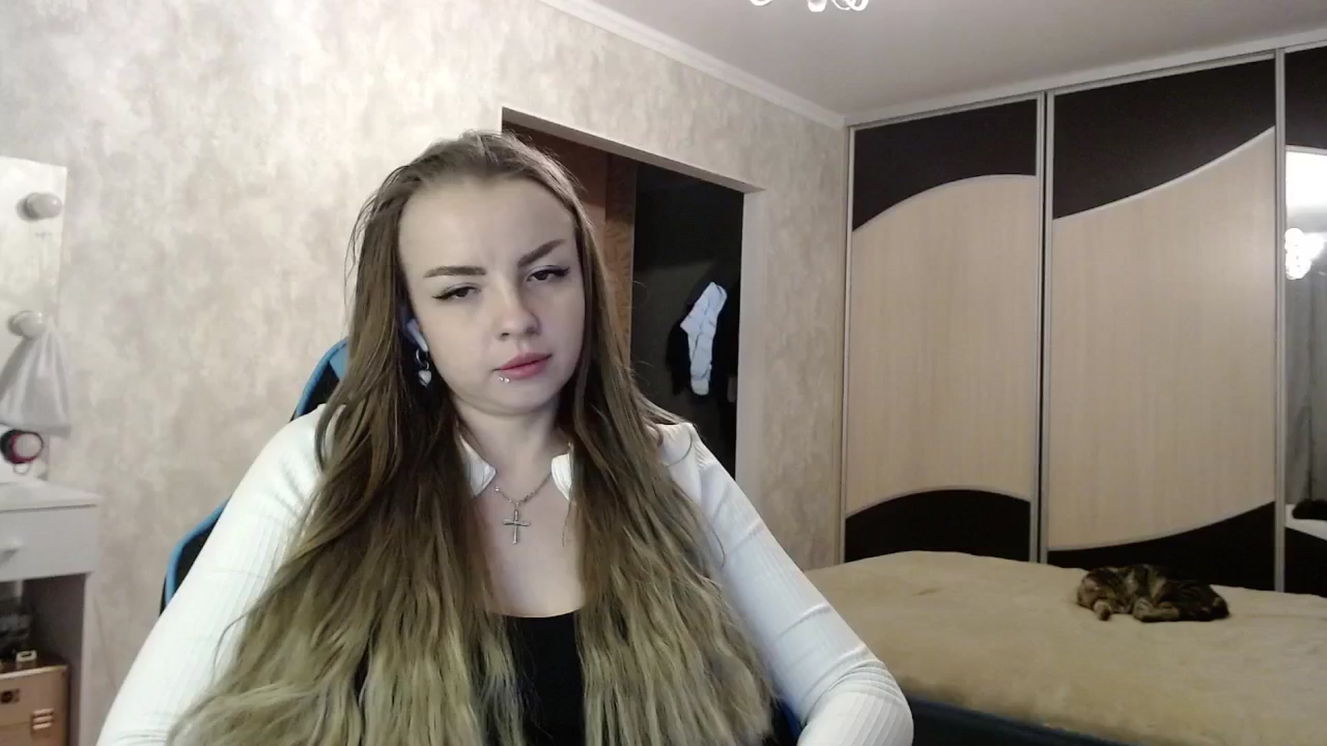 Gallery image thumbnail from Lio_noy's myfreecams stream on, 05/02/2025, 22:55 image 15 of 20