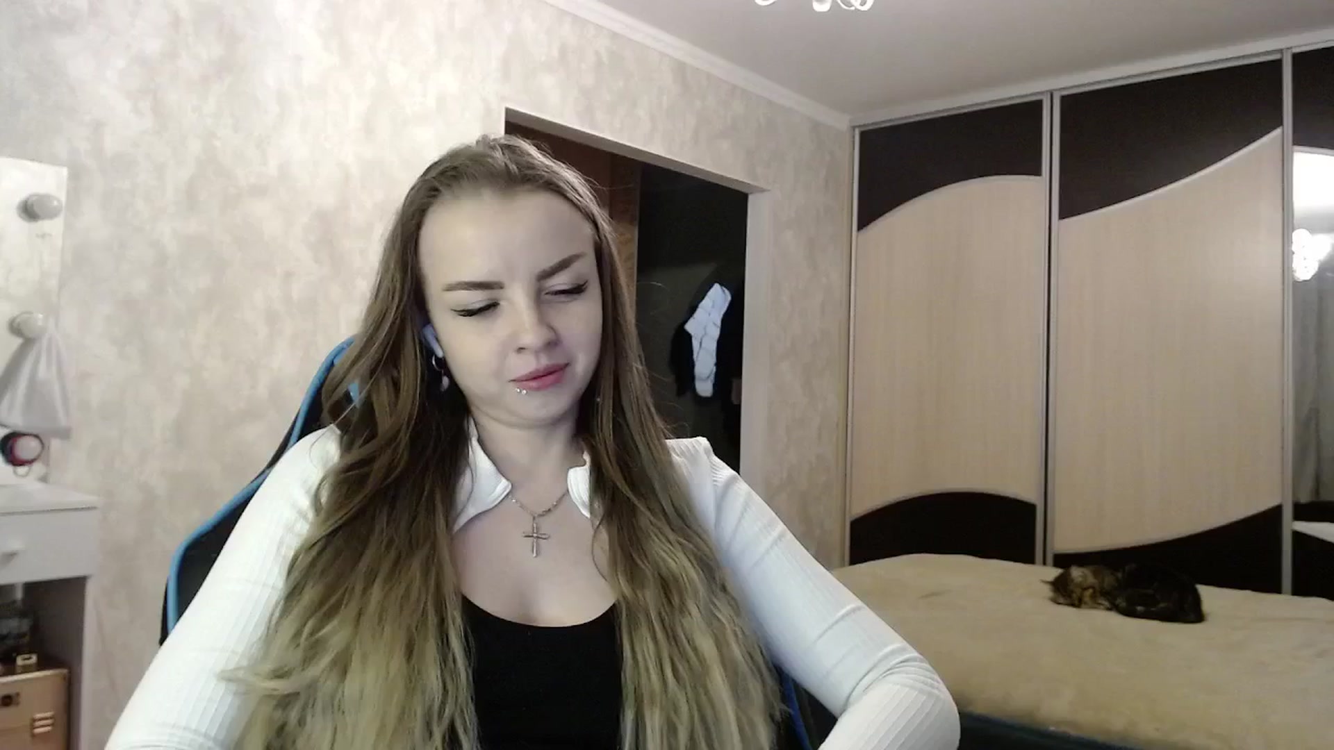 Gallery image thumbnail from Lio_noy's myfreecams stream on, 05/02/2025, 22:55 image 5 of 20