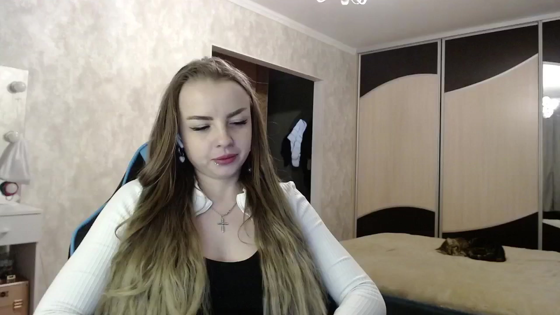Gallery image thumbnail from Lio_noy's myfreecams stream on, 05/02/2025, 22:55 image 9 of 20