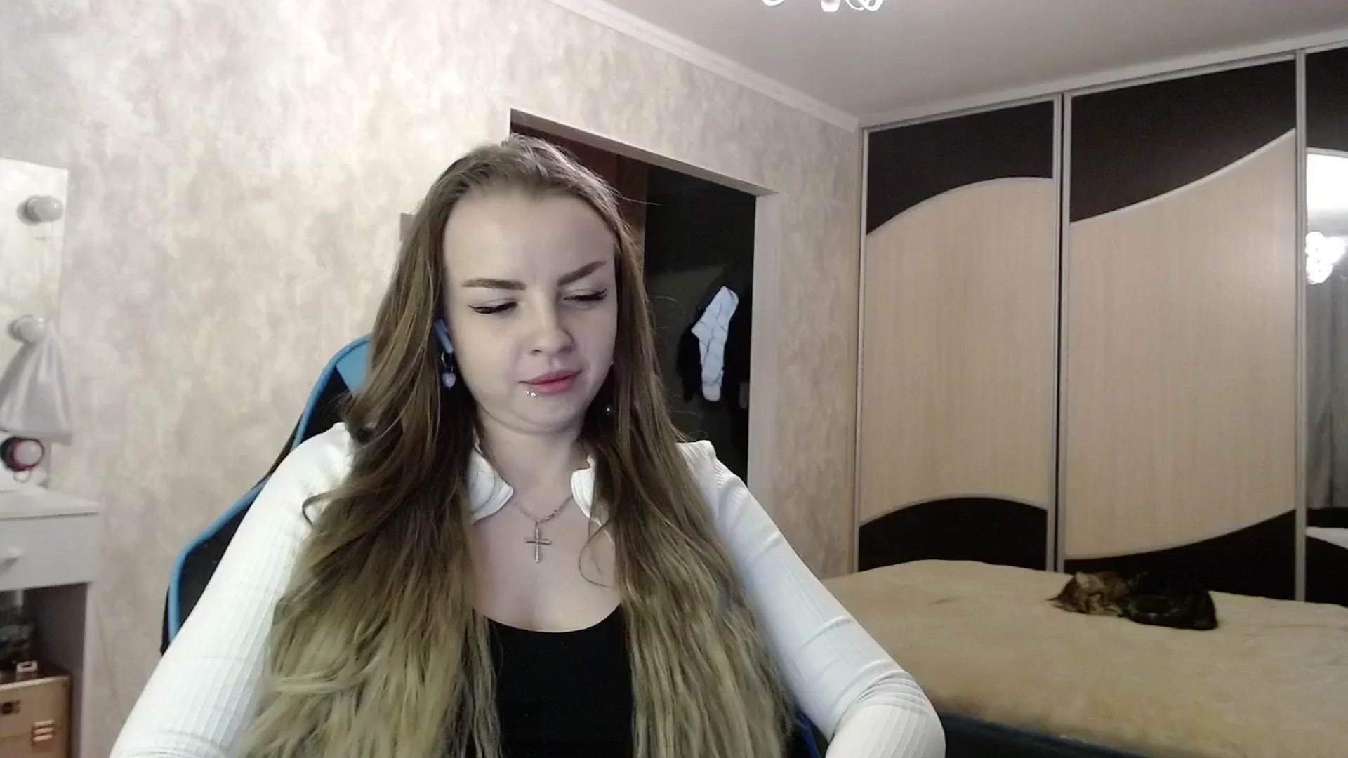 Gallery image thumbnail from Lio_noy's myfreecams stream on, 05/02/2025, 22:55 image 8 of 20