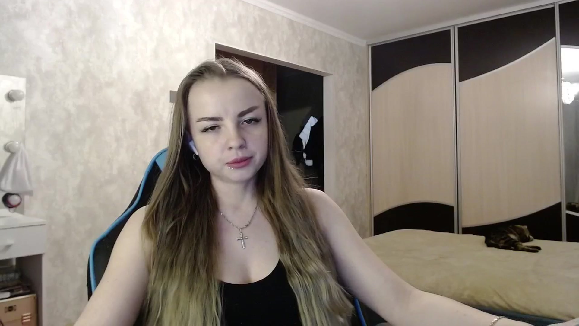 Gallery image thumbnail from Lio_noy's myfreecams stream on, 05/03/2025, 22:17 image 20 of 20