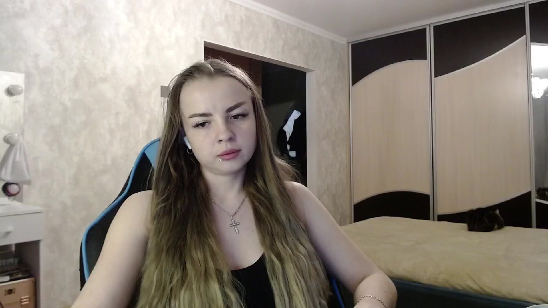 Gallery image thumbnail from Lio_noy's myfreecams stream on, 05/03/2025, 22:17 image 17 of 20