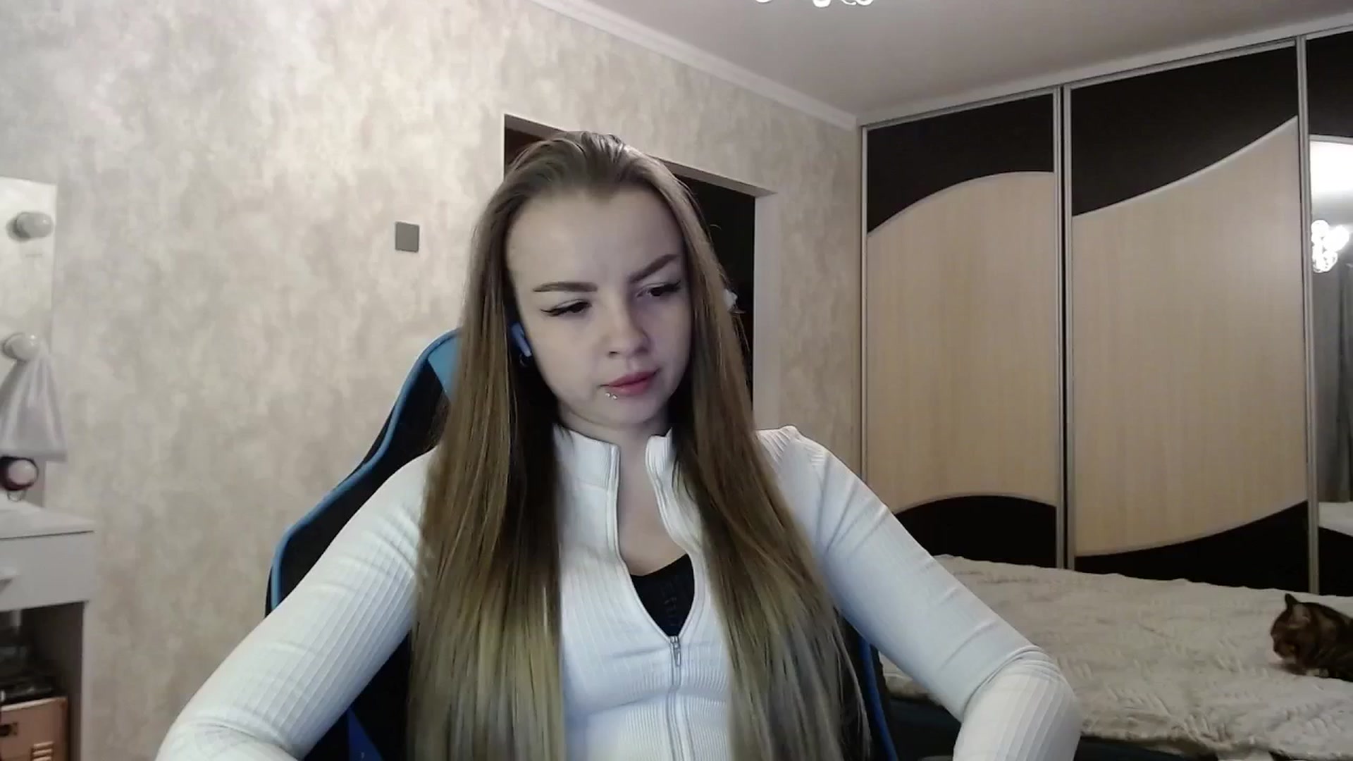 Gallery image thumbnail from Lio_noy's myfreecams stream on, 05/09/2025, 22:07 image 4 of 20
