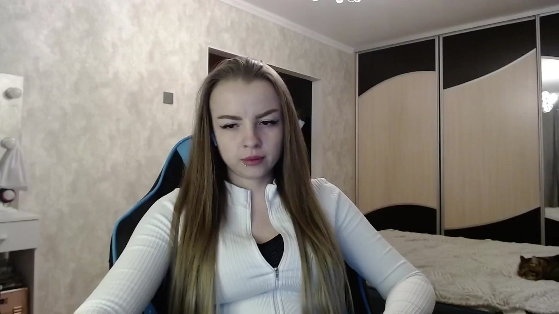 Gallery image thumbnail from Lio_noy's myfreecams stream on, 05/09/2025, 22:07 image 10 of 20
