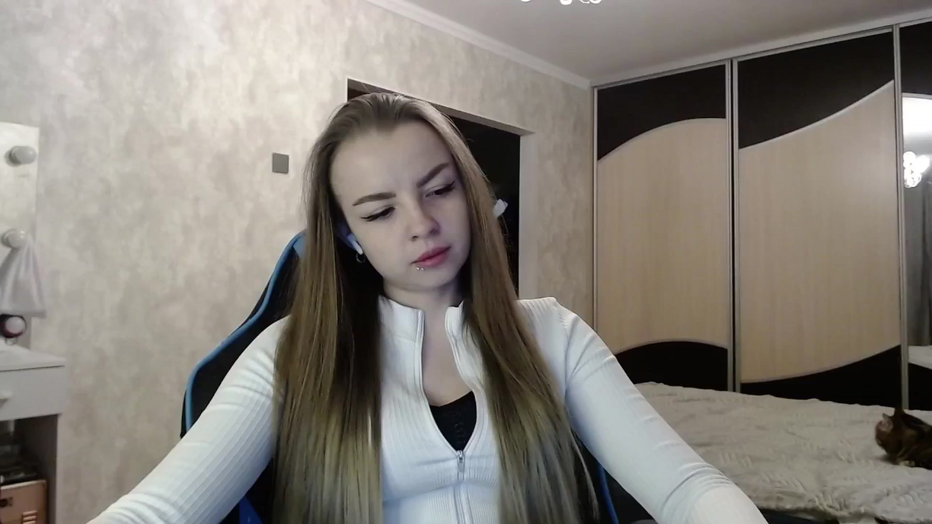 Gallery image thumbnail from Lio_noy's myfreecams stream on, 05/09/2025, 22:07 image 5 of 20