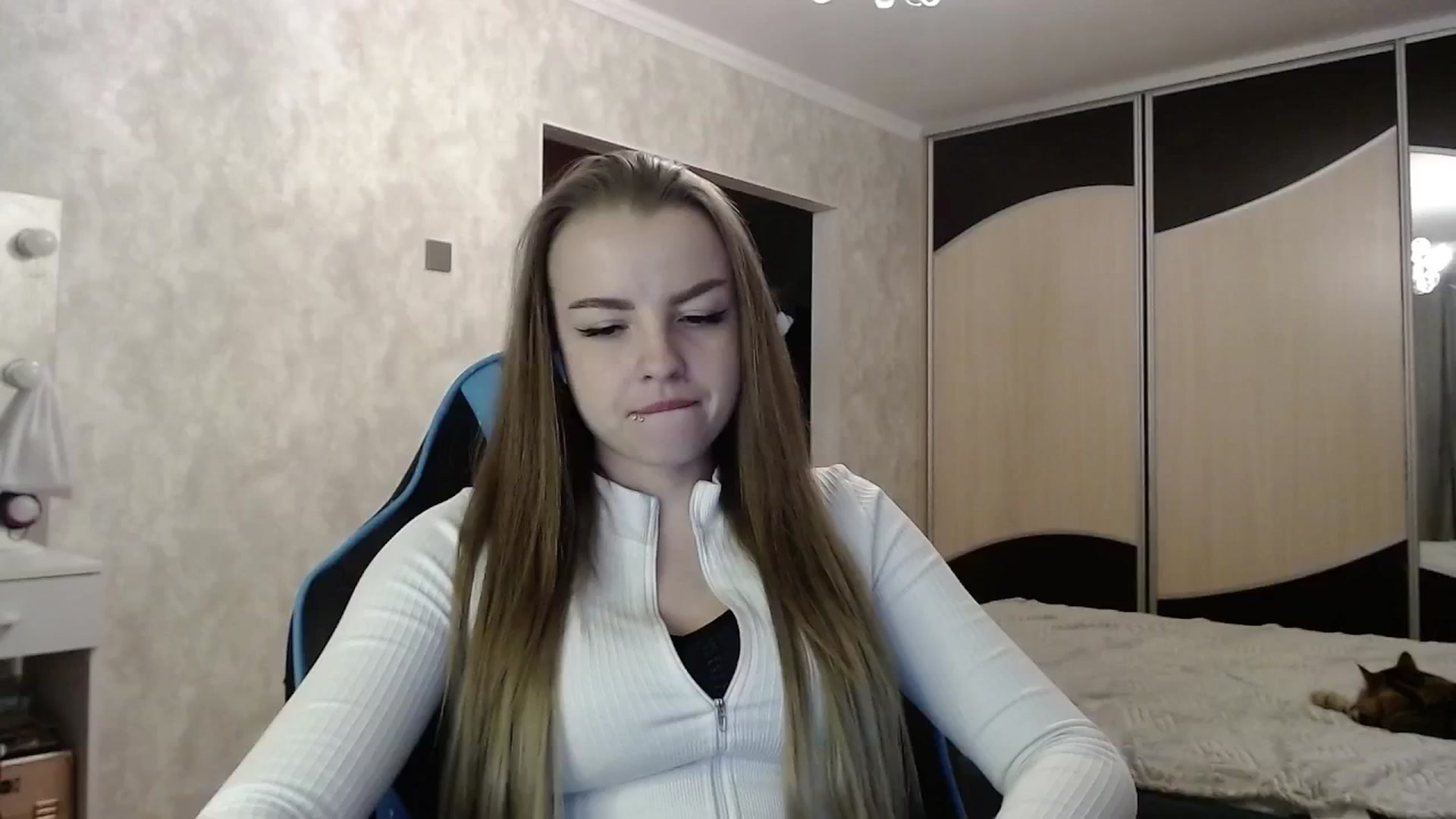 Gallery image thumbnail from Lio_noy's myfreecams stream on, 05/09/2025, 22:07 image 13 of 20