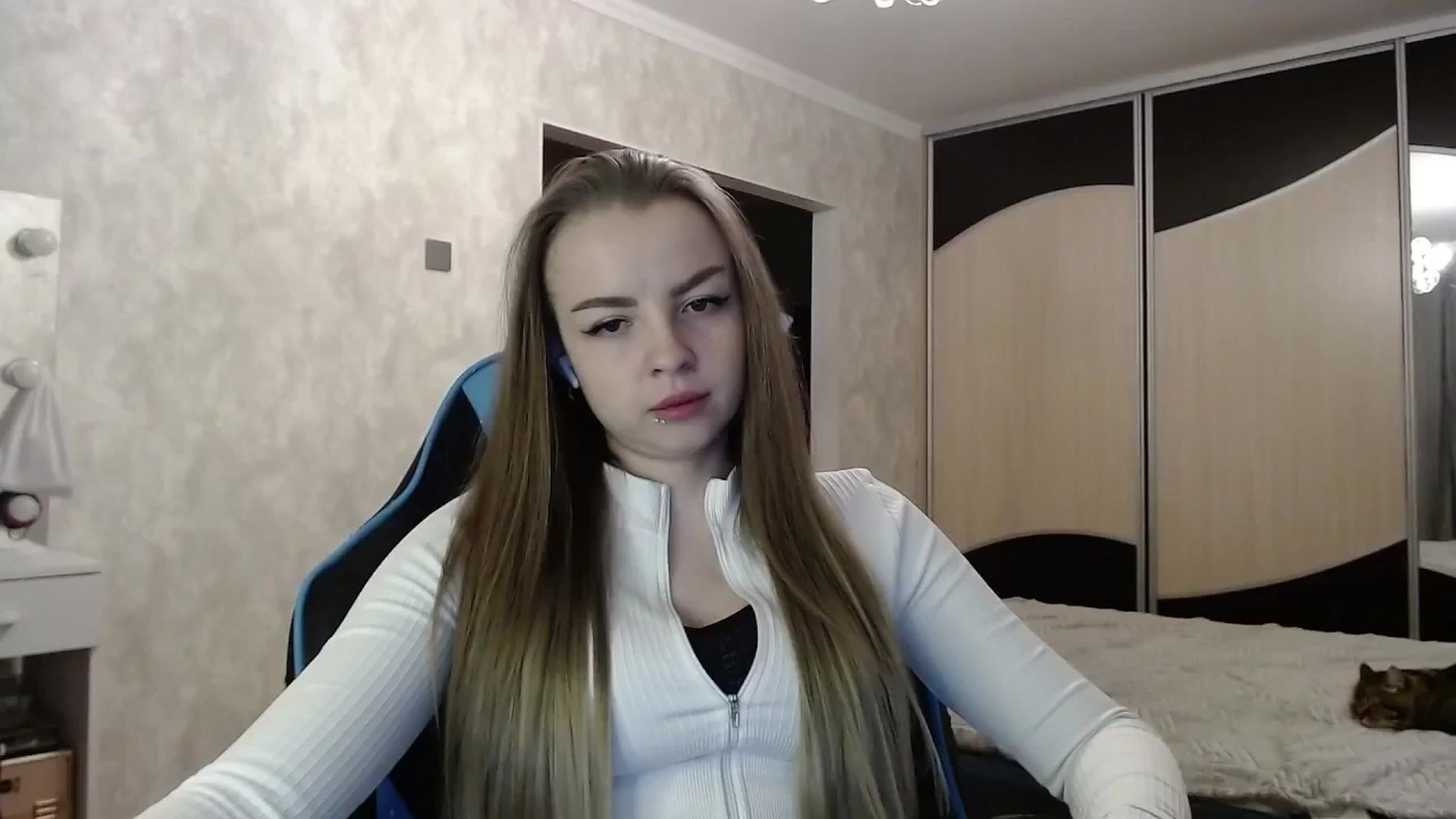 Gallery image thumbnail from Lio_noy's myfreecams stream on, 05/09/2025, 22:07 image 6 of 20