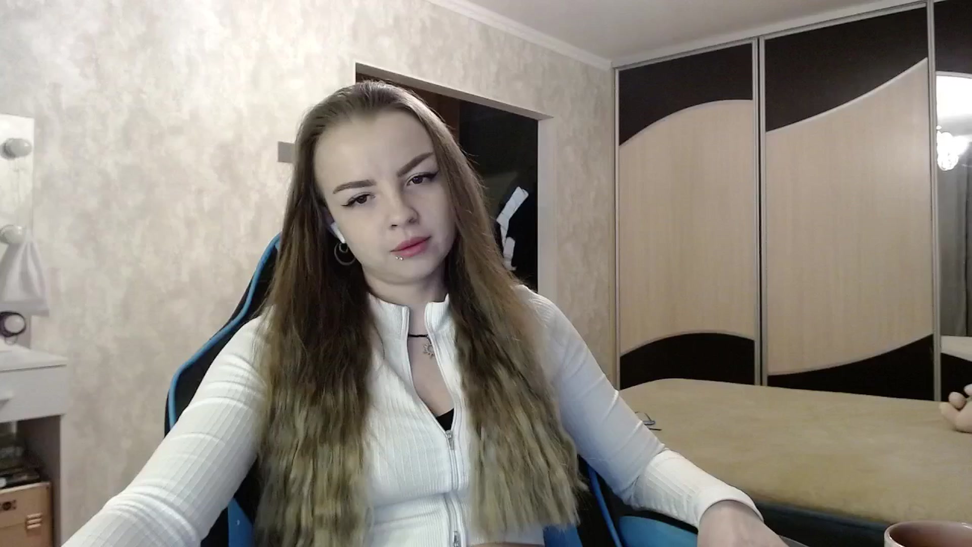 Gallery image thumbnail from Lio_noy's myfreecams stream on, 05/12/2025, 22:25 image 8 of 20