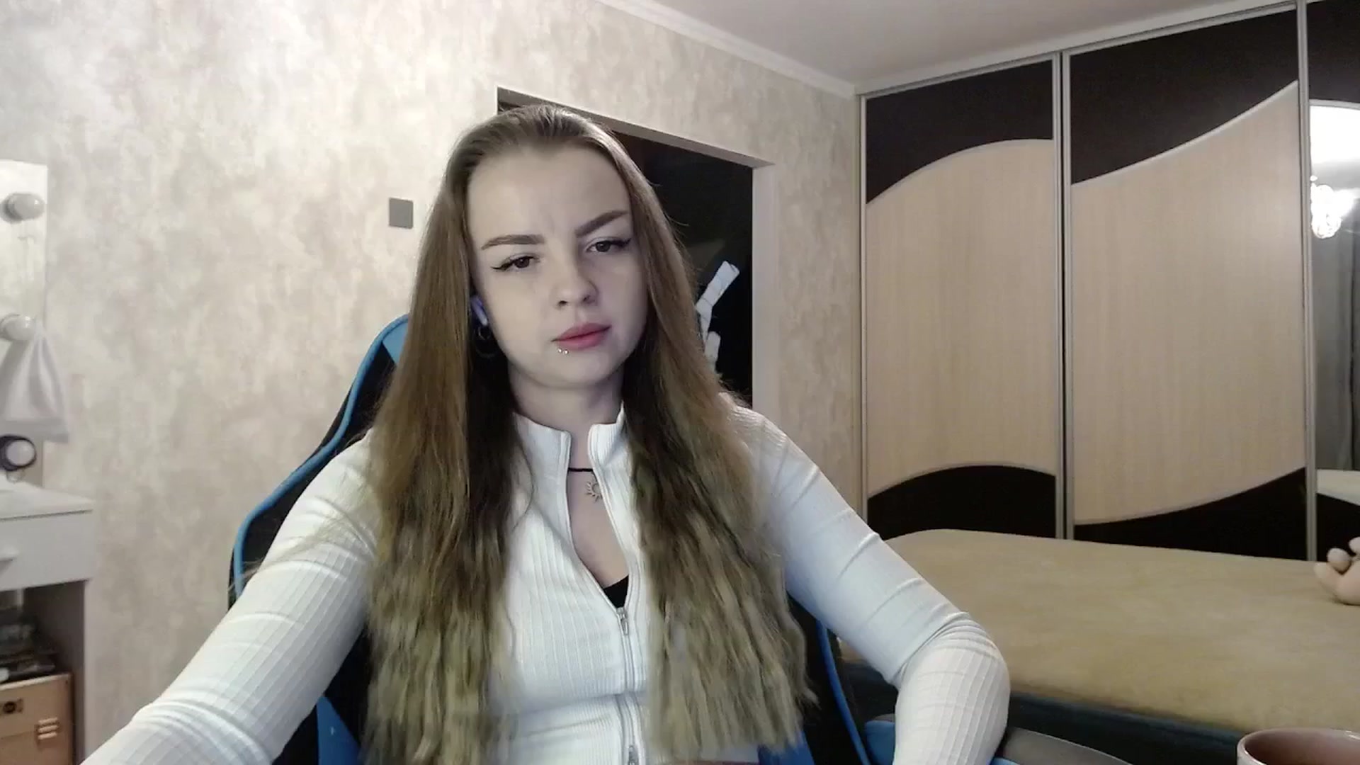 Gallery image thumbnail from Lio_noy's myfreecams stream on, 05/12/2025, 22:25 image 7 of 20