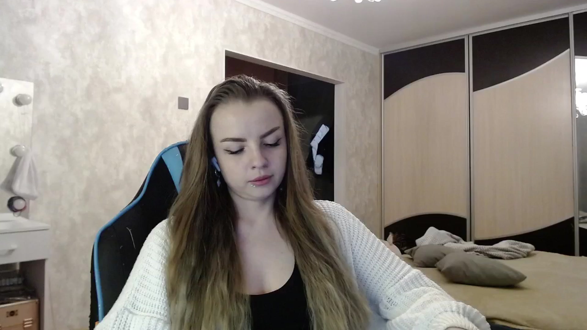 Gallery image thumbnail from Lio_noy's myfreecams stream on, 05/14/2025, 23:25 image 5 of 20