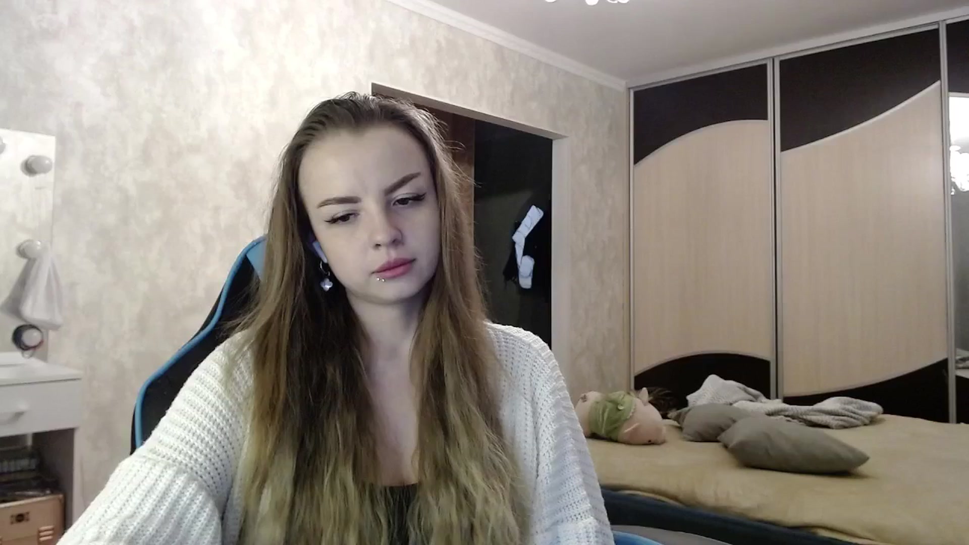 Gallery image thumbnail from Lio_noy's myfreecams stream on, 05/14/2025, 23:25 image 13 of 20