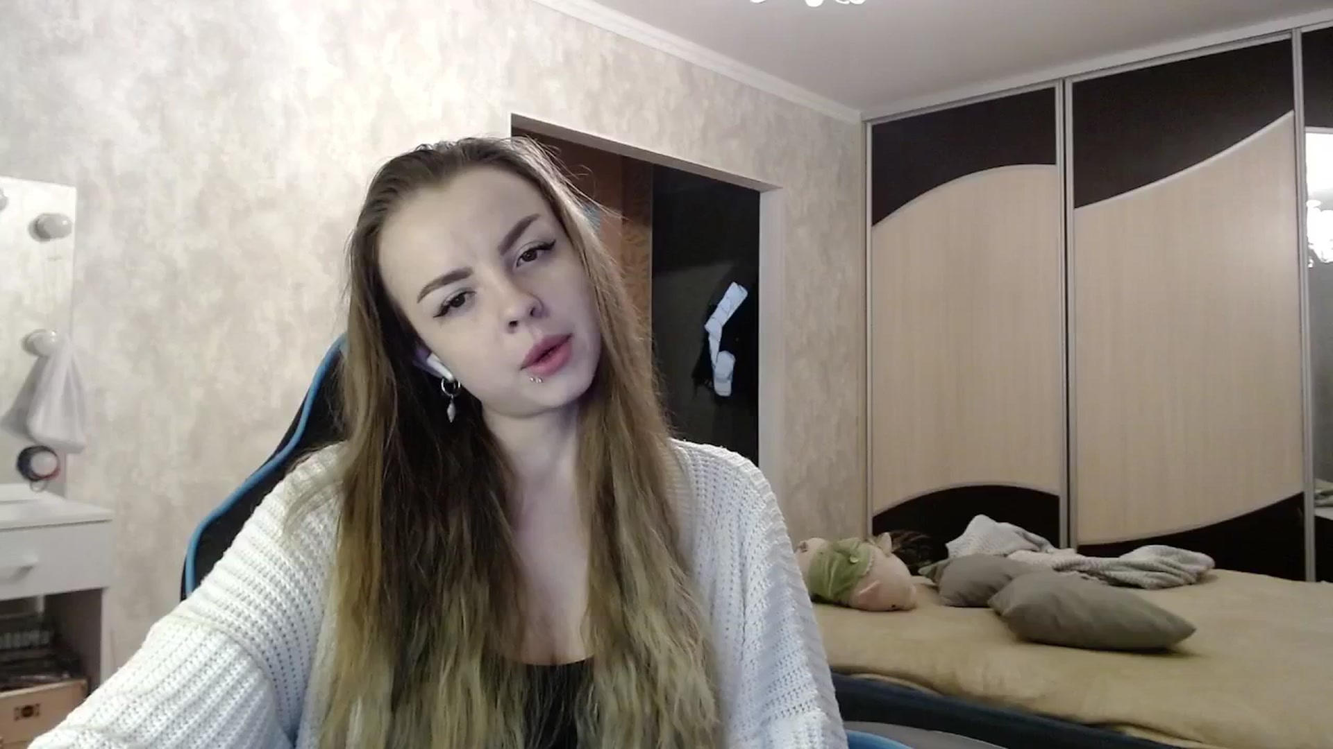 Gallery image thumbnail from Lio_noy's myfreecams stream on, 05/14/2025, 23:25 image 11 of 20