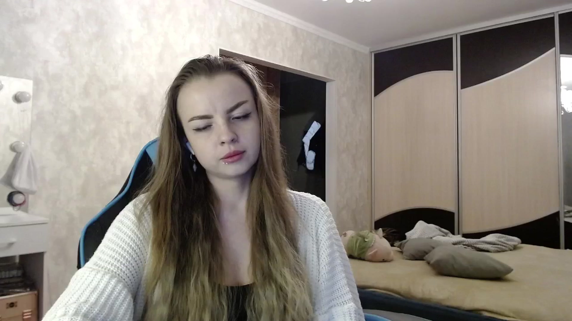 Gallery image thumbnail from Lio_noy's myfreecams stream on, 05/14/2025, 23:25 image 12 of 20